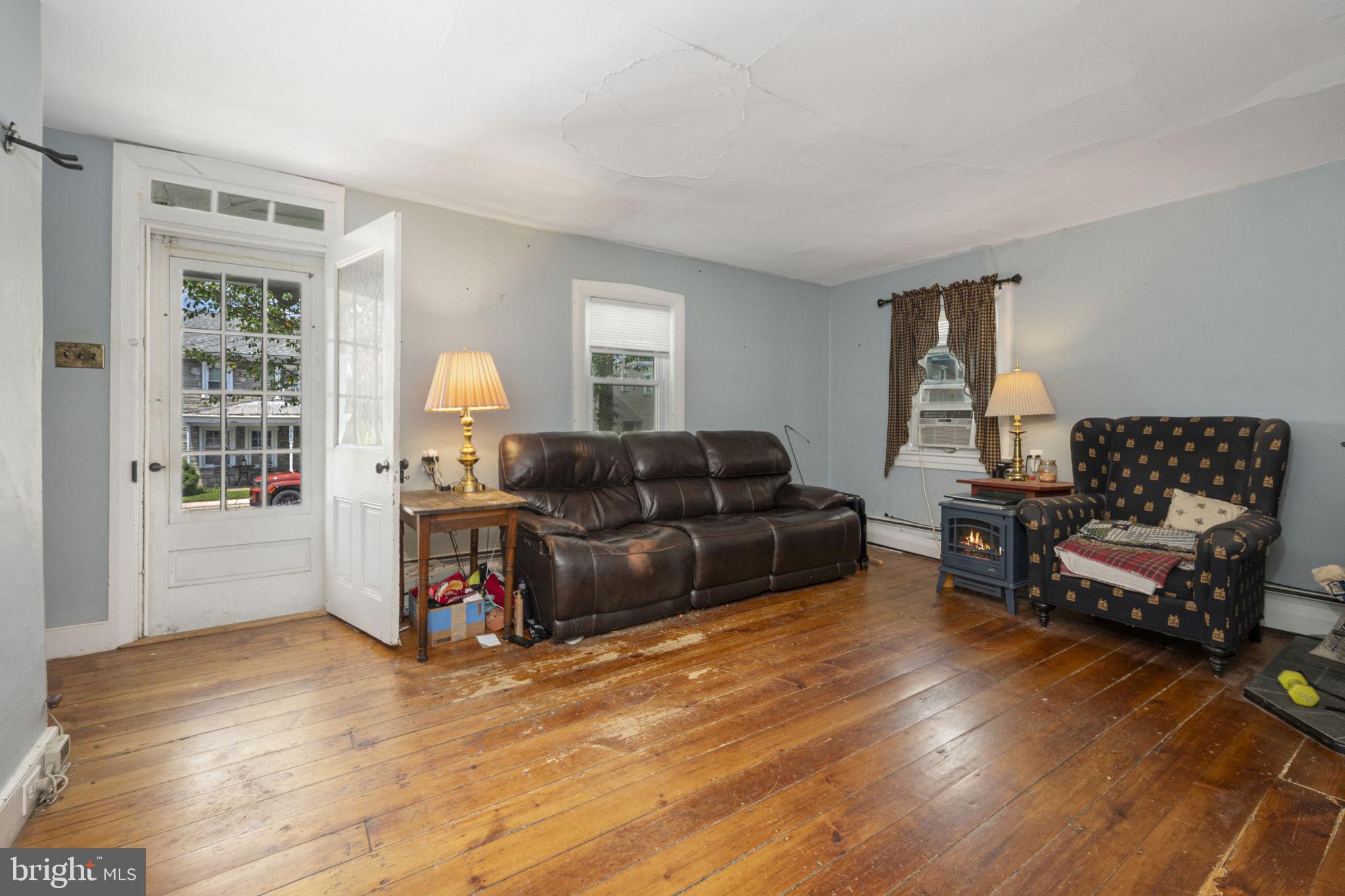 19 W MAIN STREET