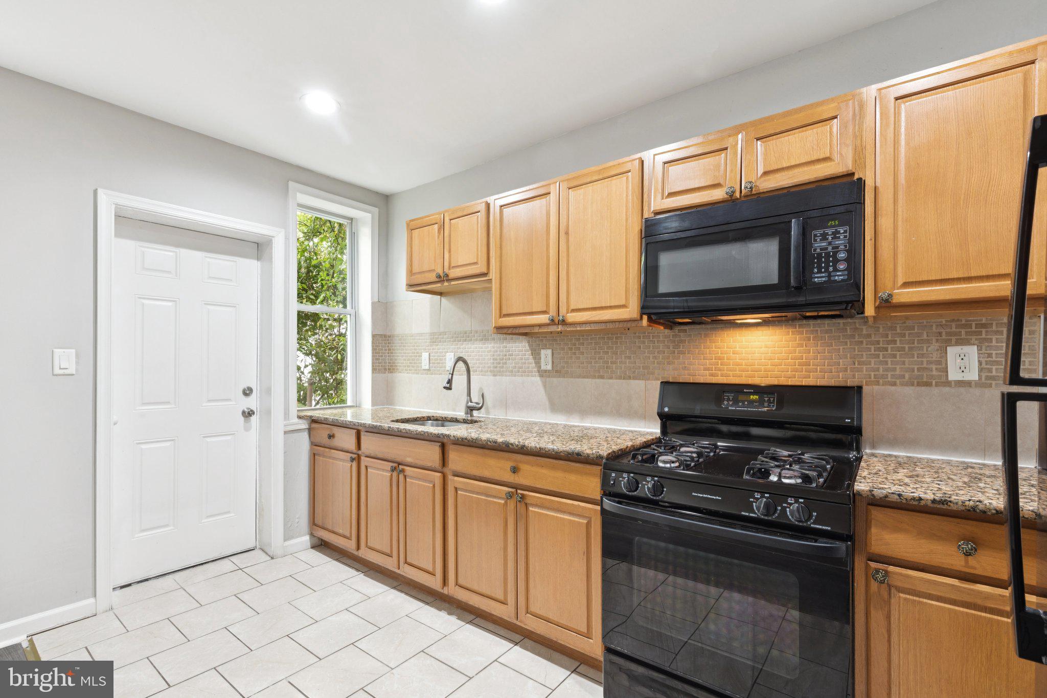 WEST OAK LANE - Residential