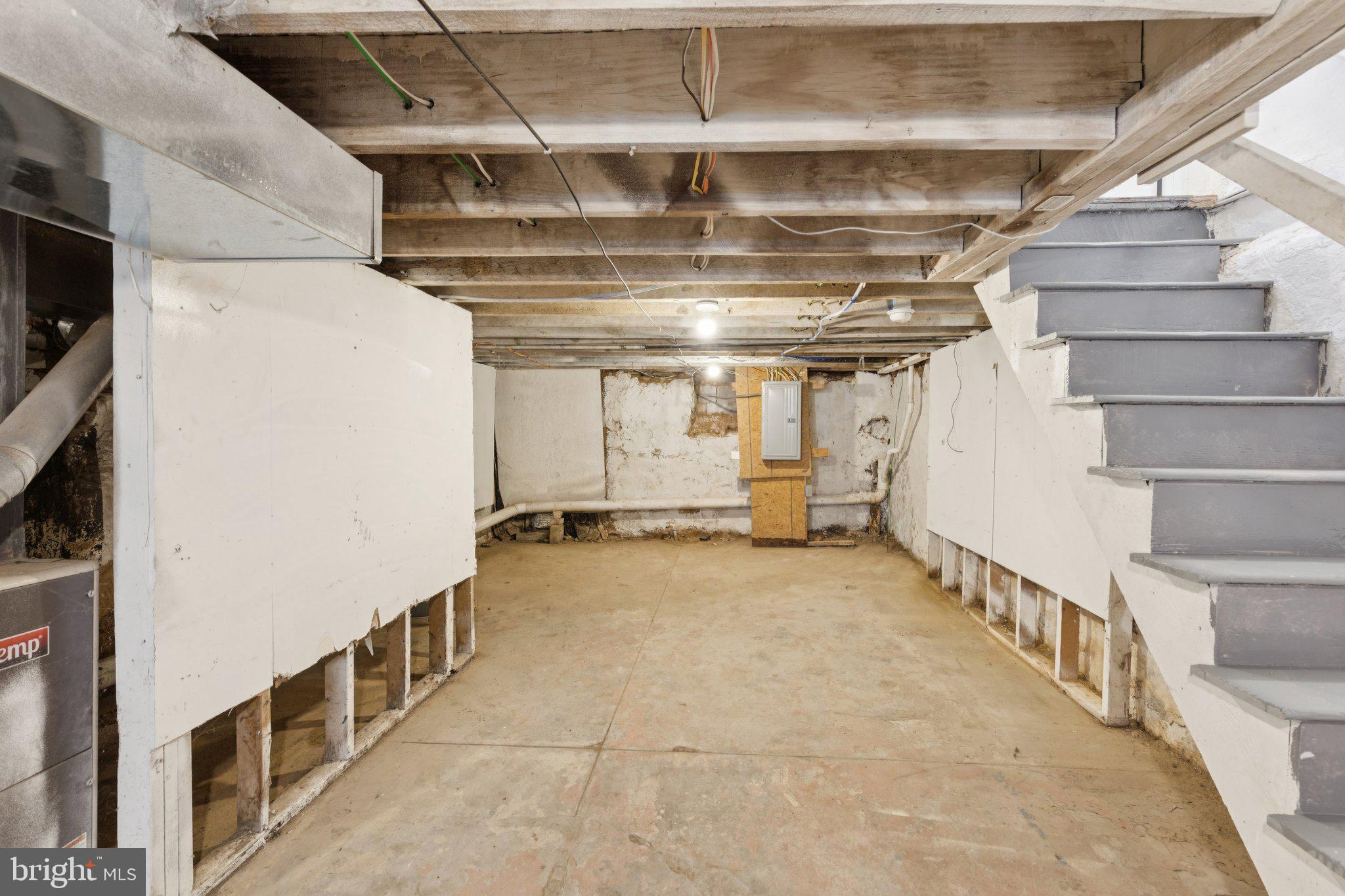 WEST OAK LANE - Residential