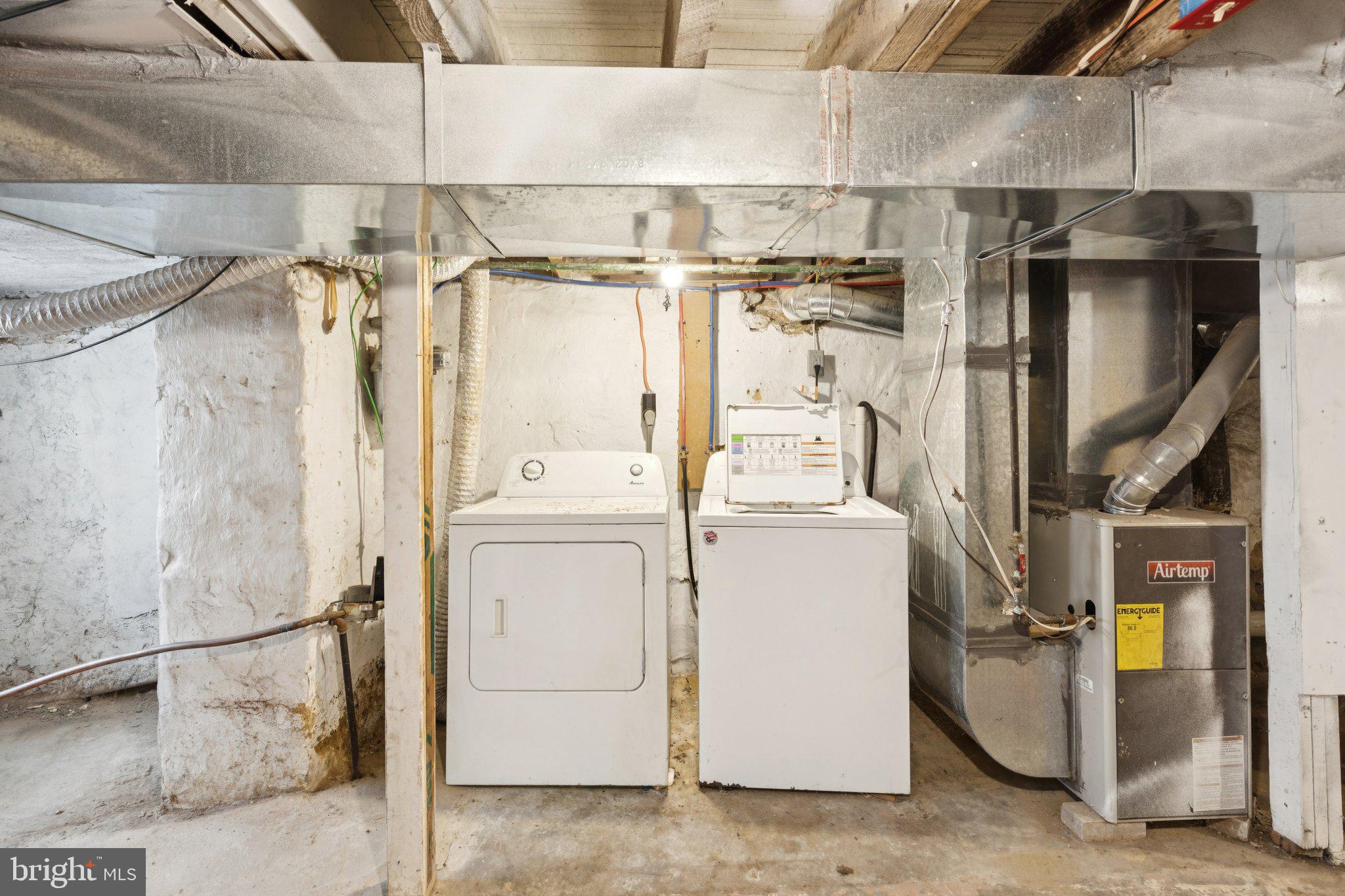 WEST OAK LANE - Residential