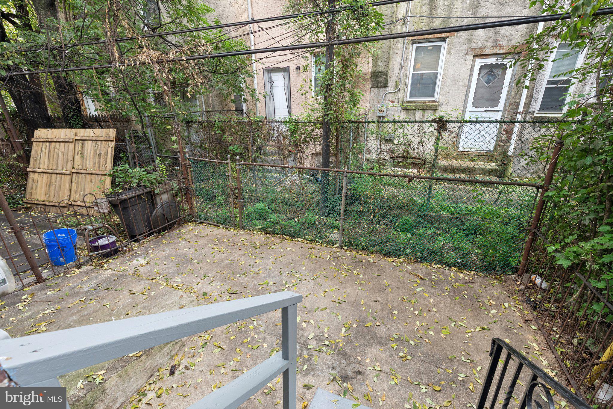 WEST OAK LANE - Residential