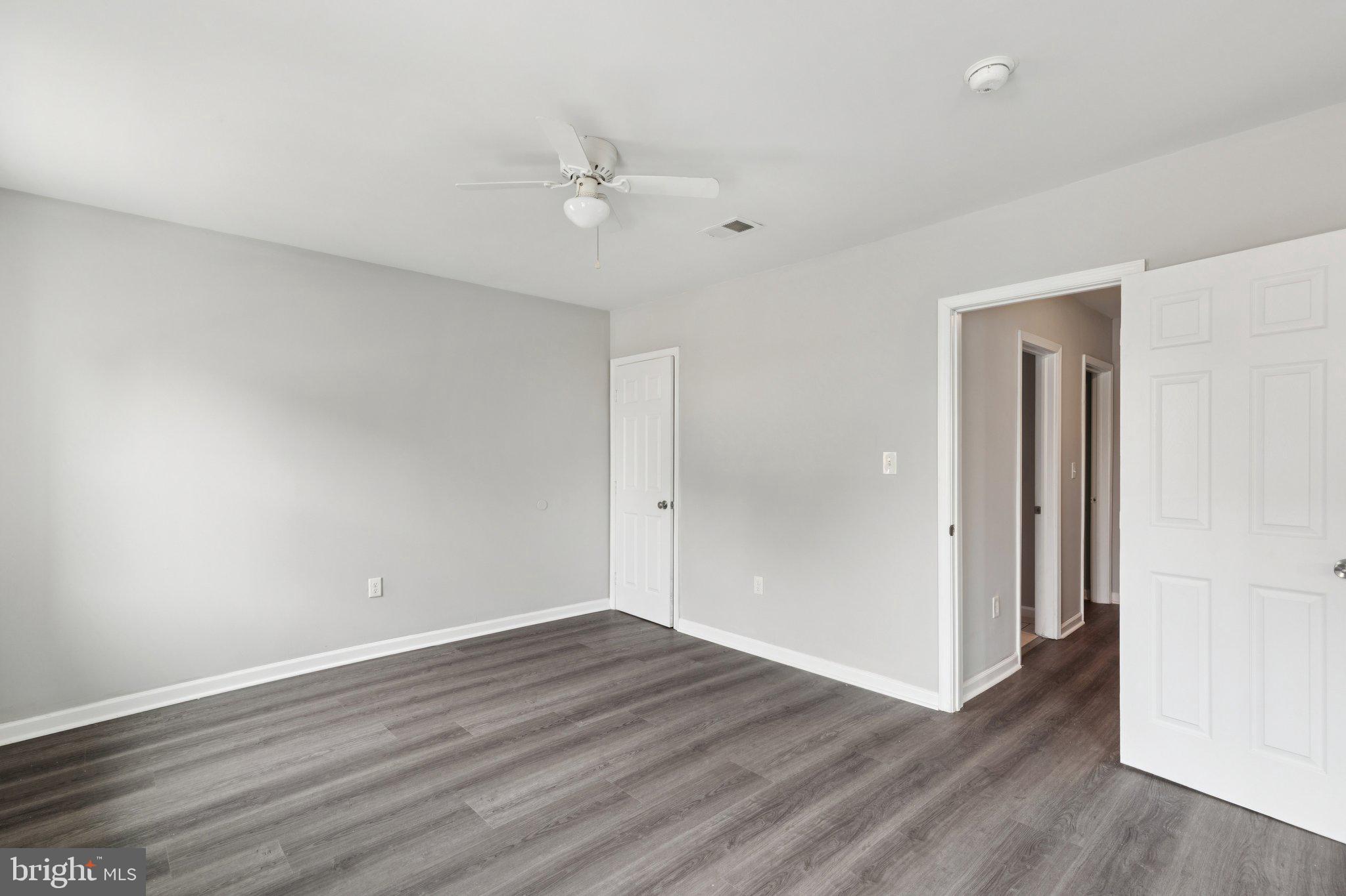 WEST OAK LANE - Residential