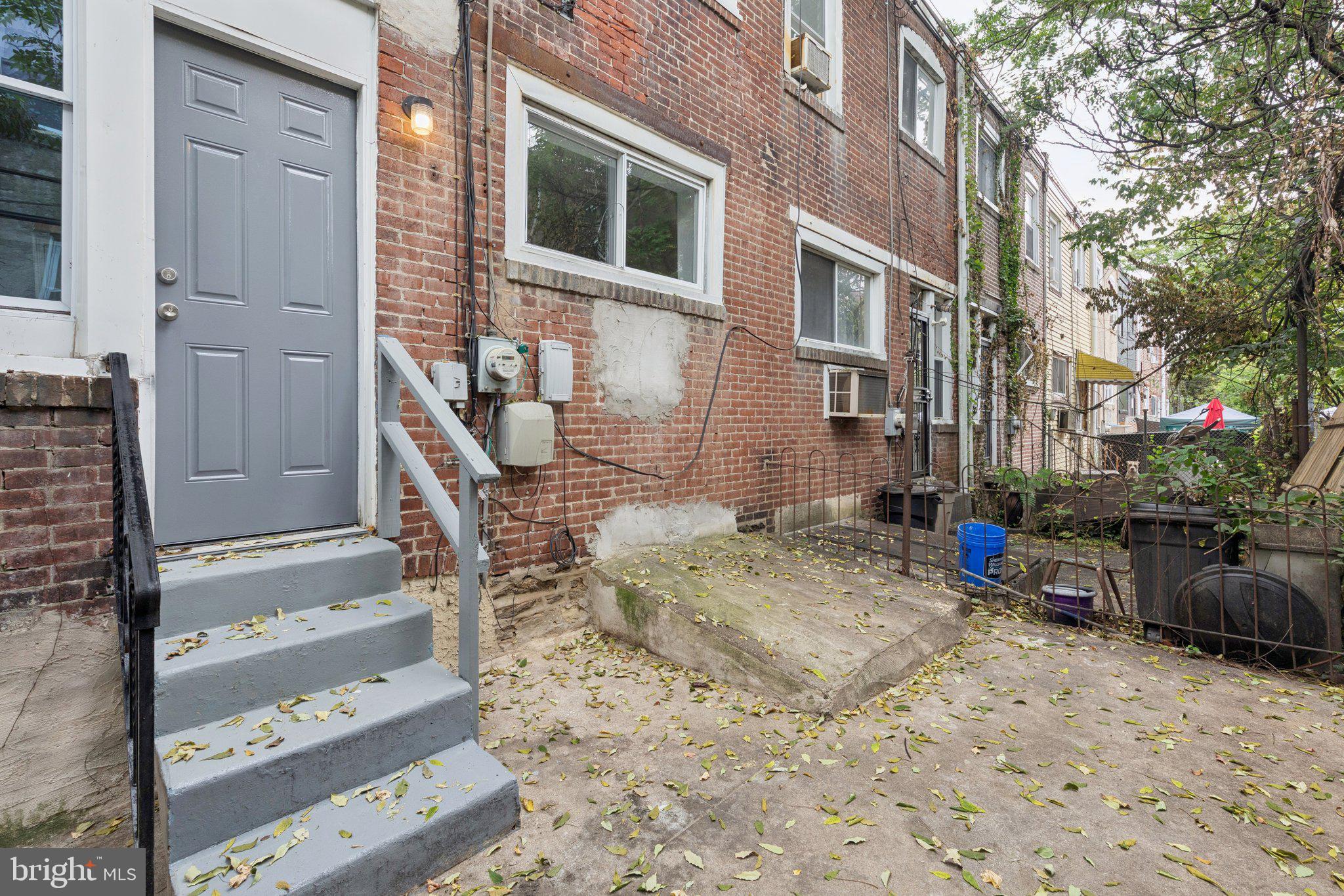 WEST OAK LANE - Residential