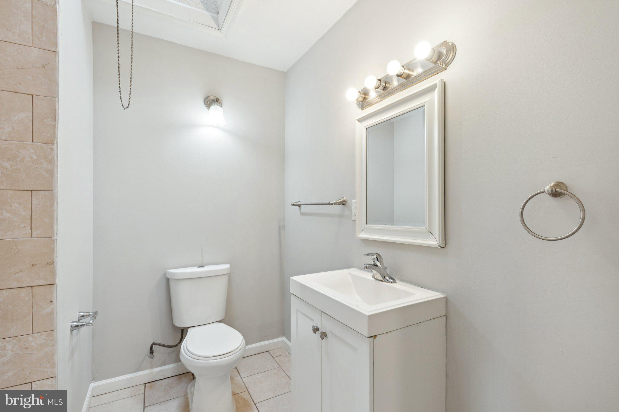 WEST OAK LANE - Residential