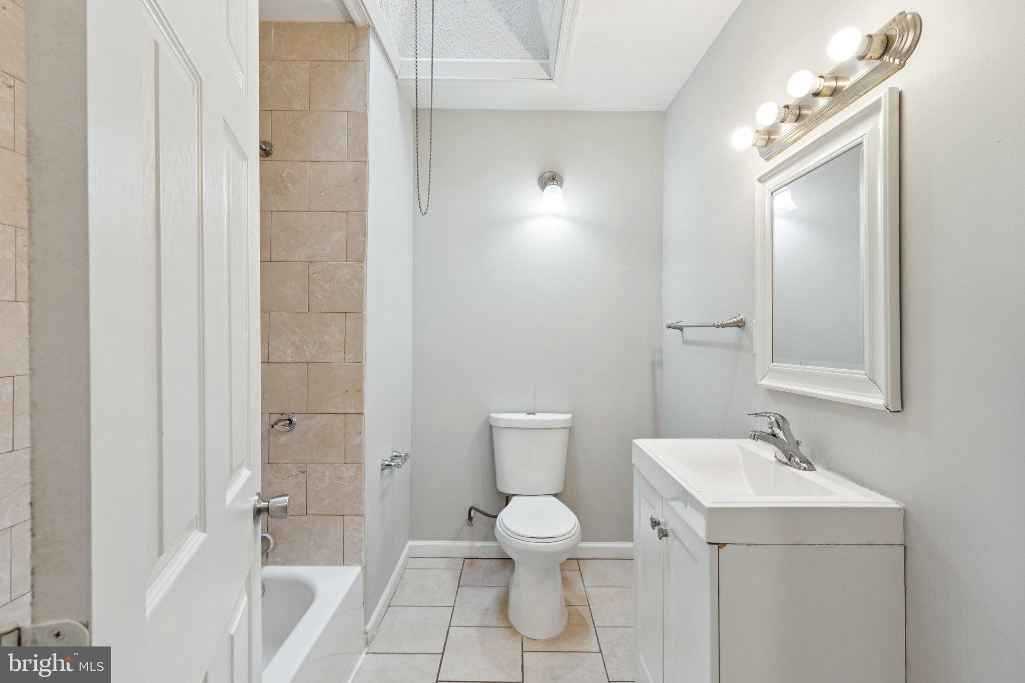 WEST OAK LANE - Residential