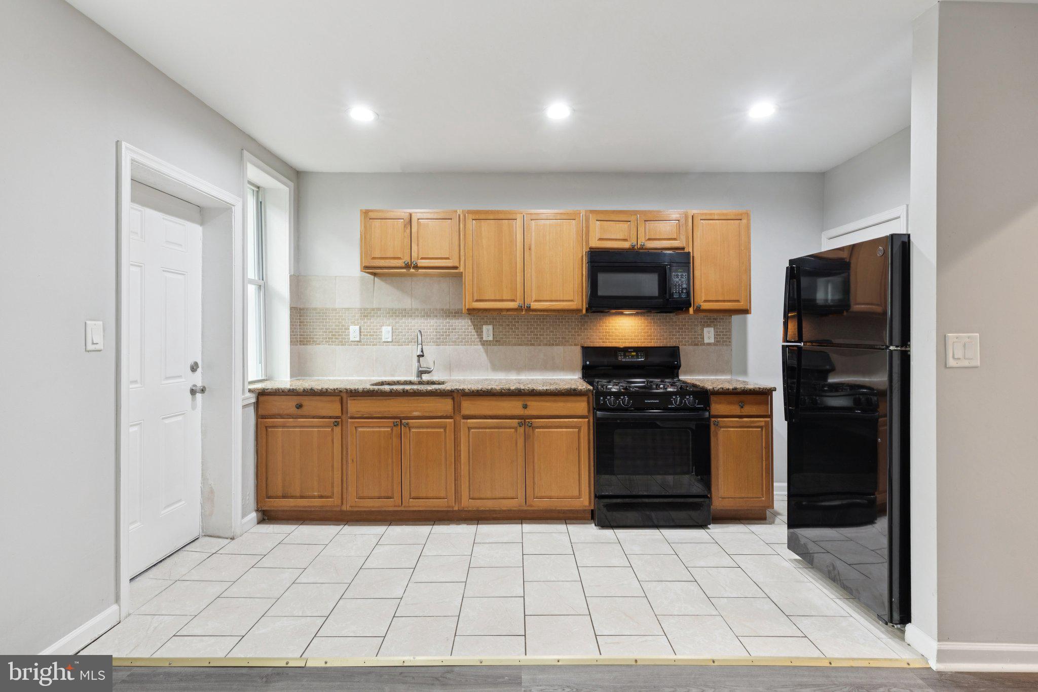 WEST OAK LANE - Residential