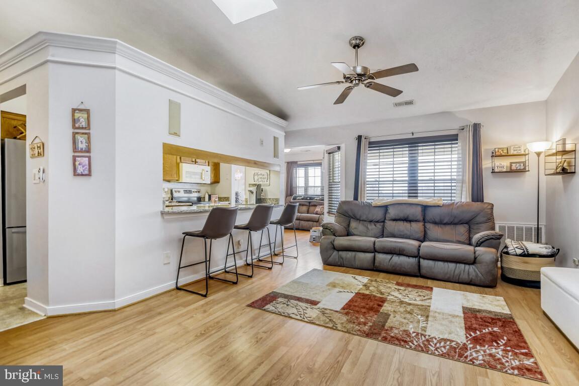 THE POND - Residential