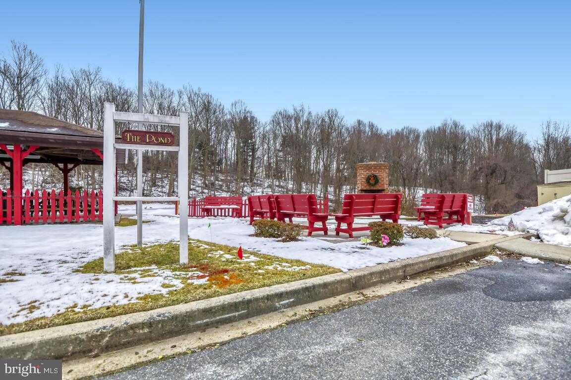 THE POND - Residential