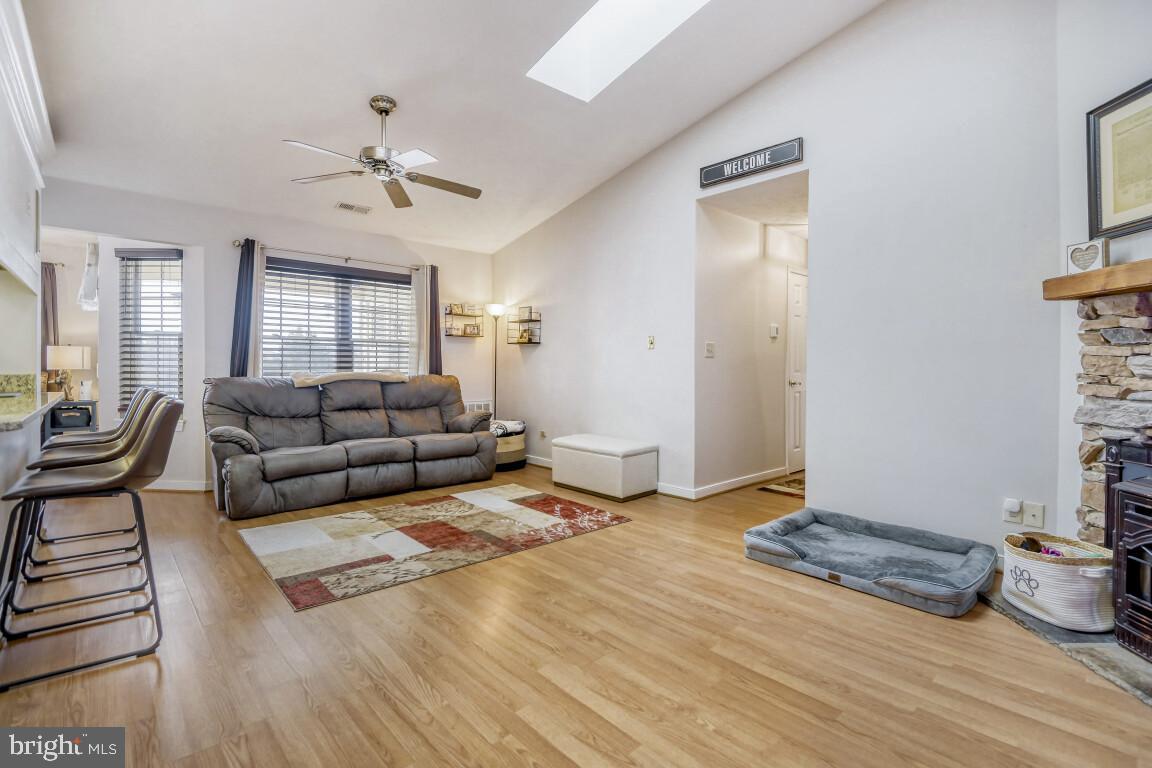 THE POND - Residential