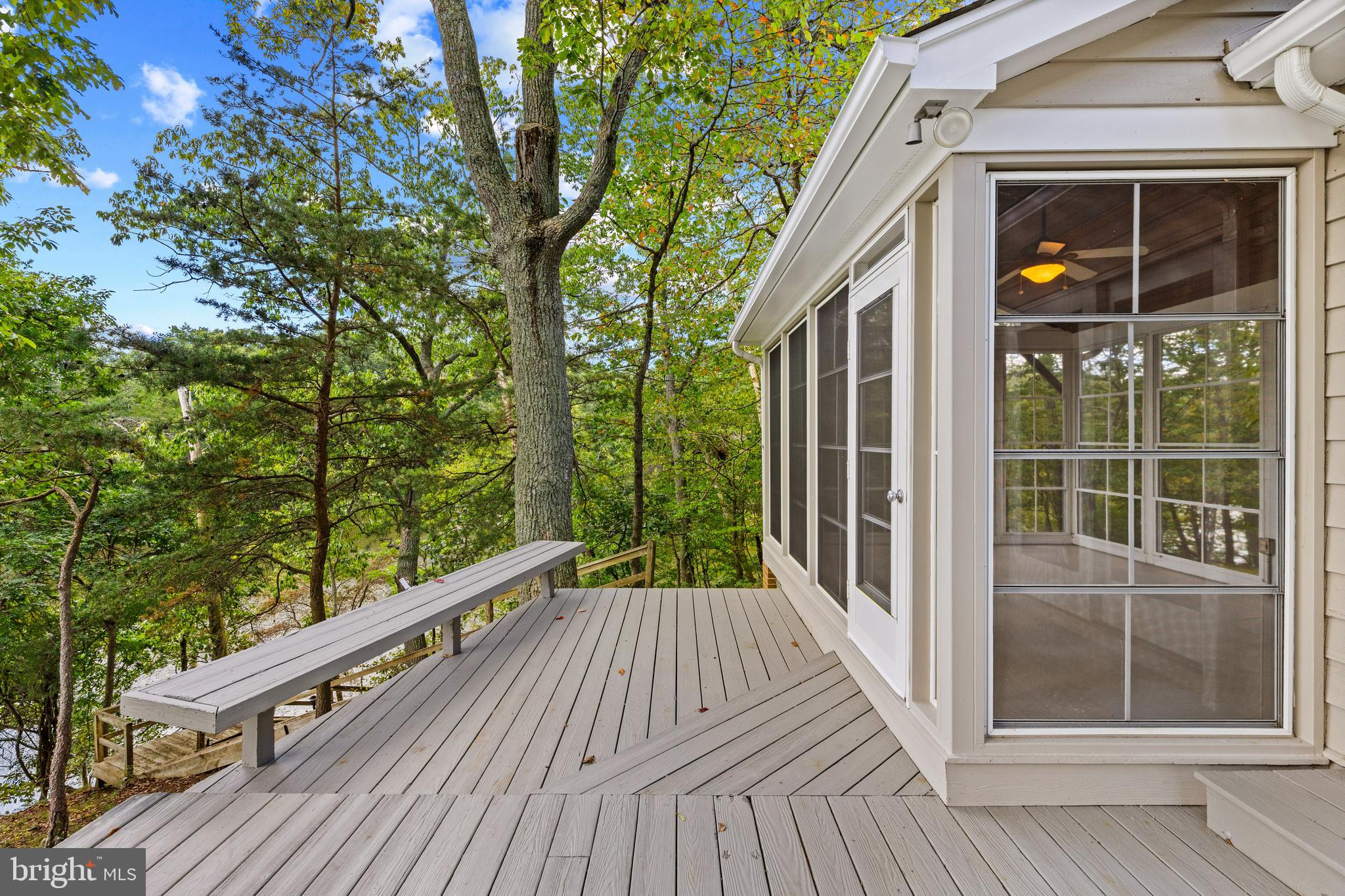 WALLACE MANOR - Residential