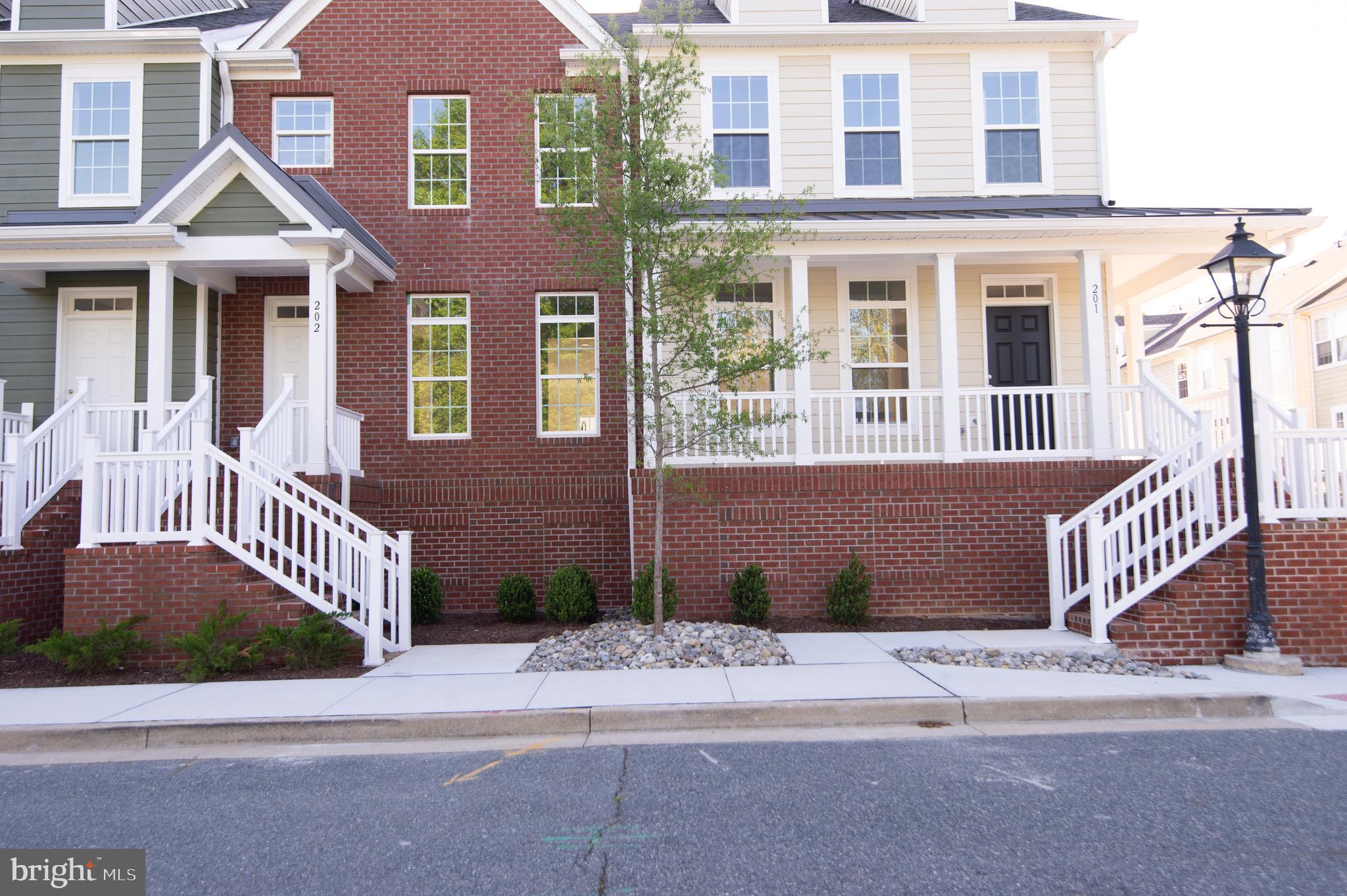 300 DIXON STREET 201