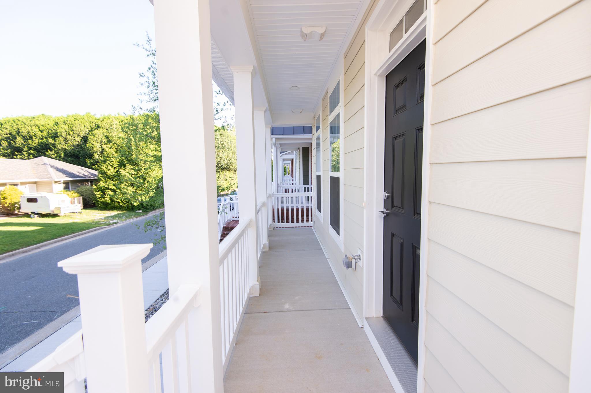 DIXON SQUARE - Residential