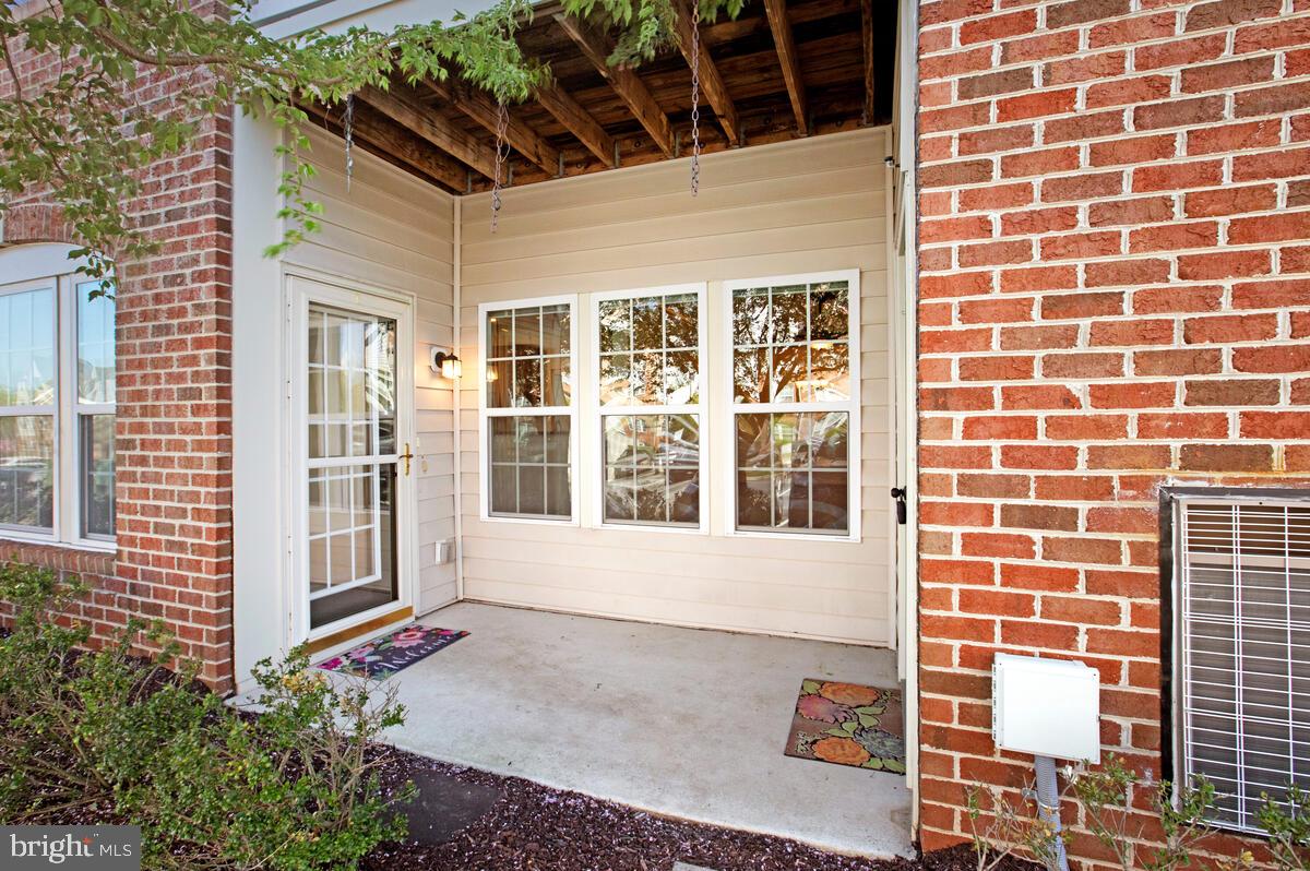 HEARTHSTONE AT VILLAGE CREST CONDOMINIUMS - Residential