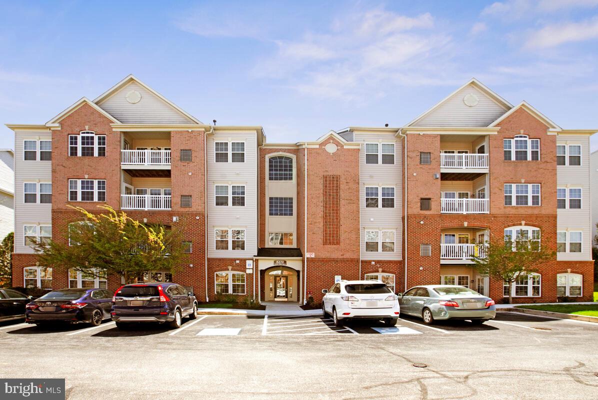 HEARTHSTONE AT VILLAGE CREST CONDOMINIUMS - Residential