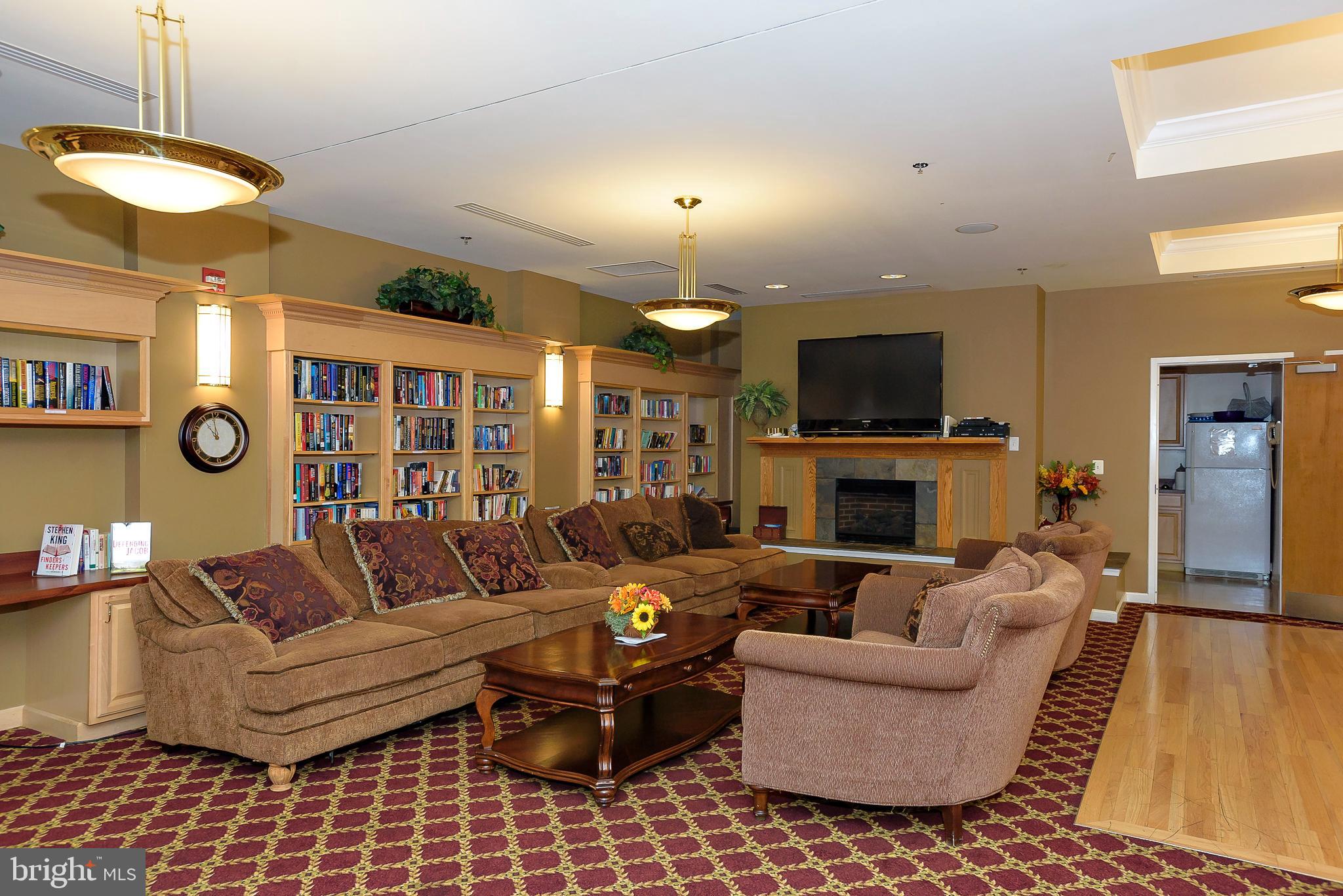 HEARTHSTONE AT VILLAGE CREST CONDOMINIUMS - Residential