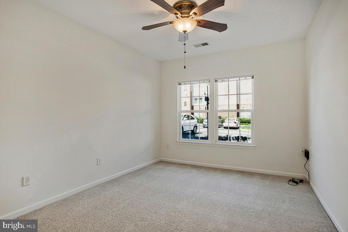 HEARTHSTONE AT VILLAGE CREST CONDOMINIUMS - Residential