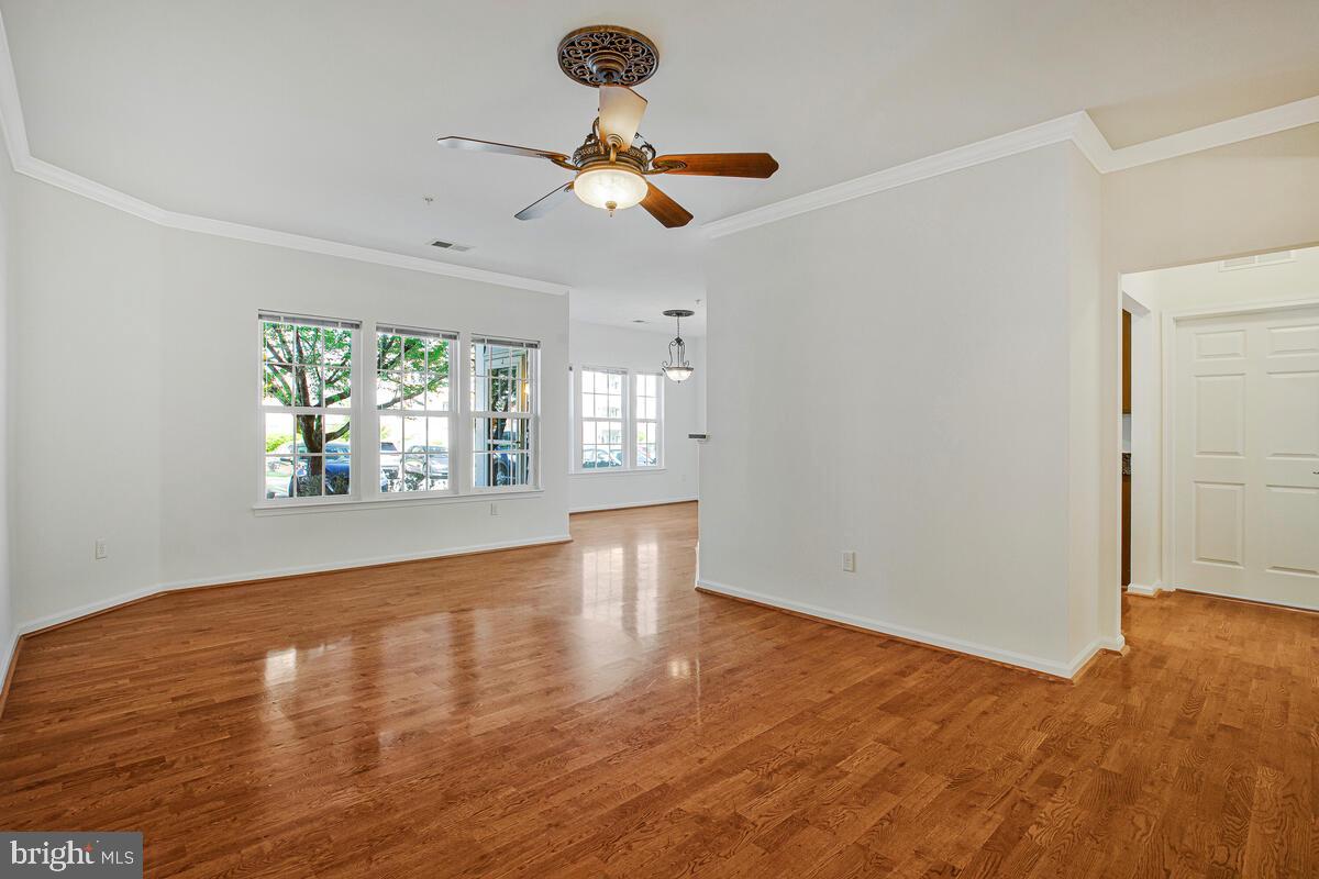 HEARTHSTONE AT VILLAGE CREST CONDOMINIUMS - Residential