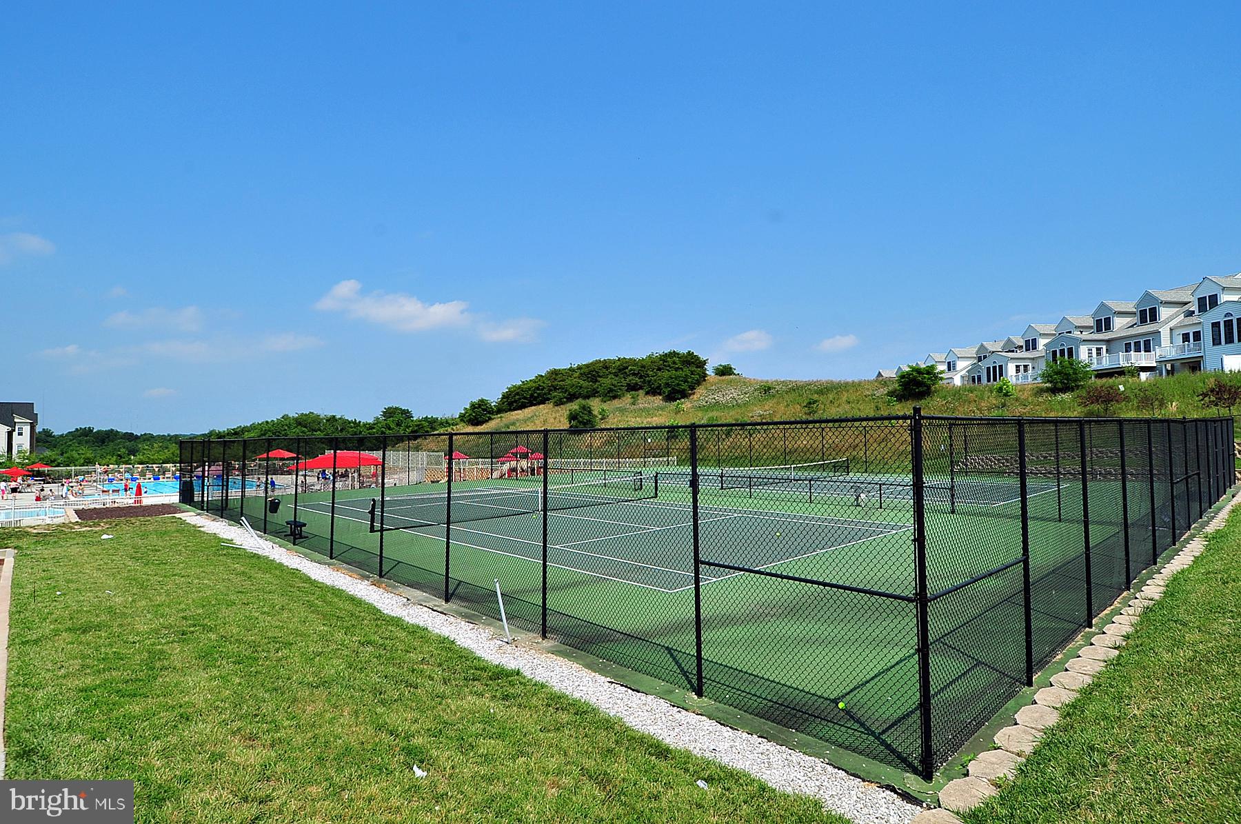 HEARTHSTONE AT VILLAGE CREST CONDOMINIUMS - Residential