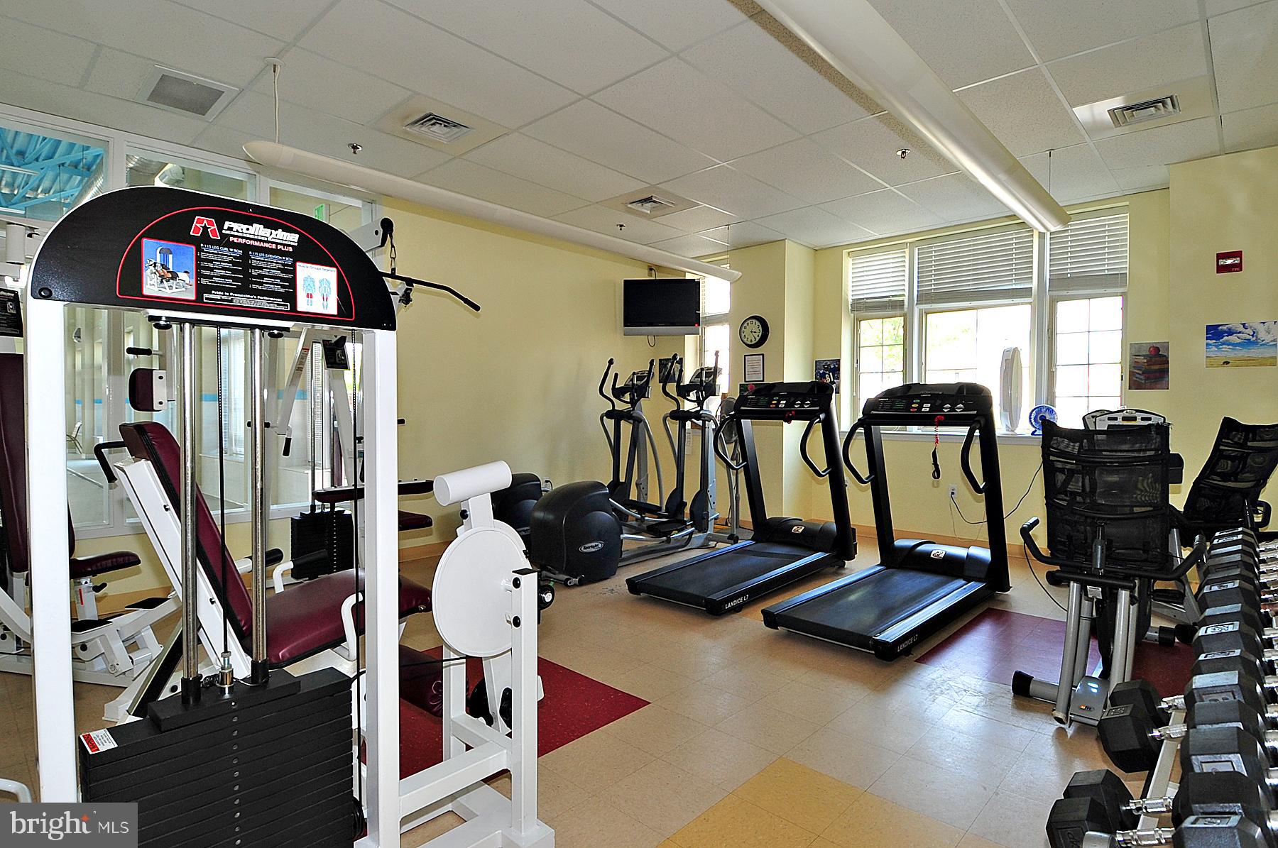 HEARTHSTONE AT VILLAGE CREST CONDOMINIUMS - Residential