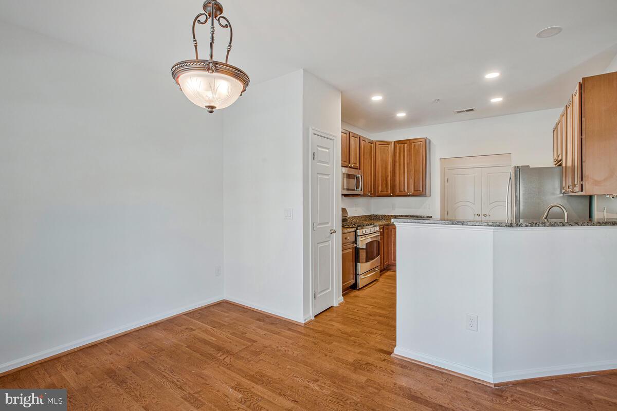 HEARTHSTONE AT VILLAGE CREST CONDOMINIUMS - Residential