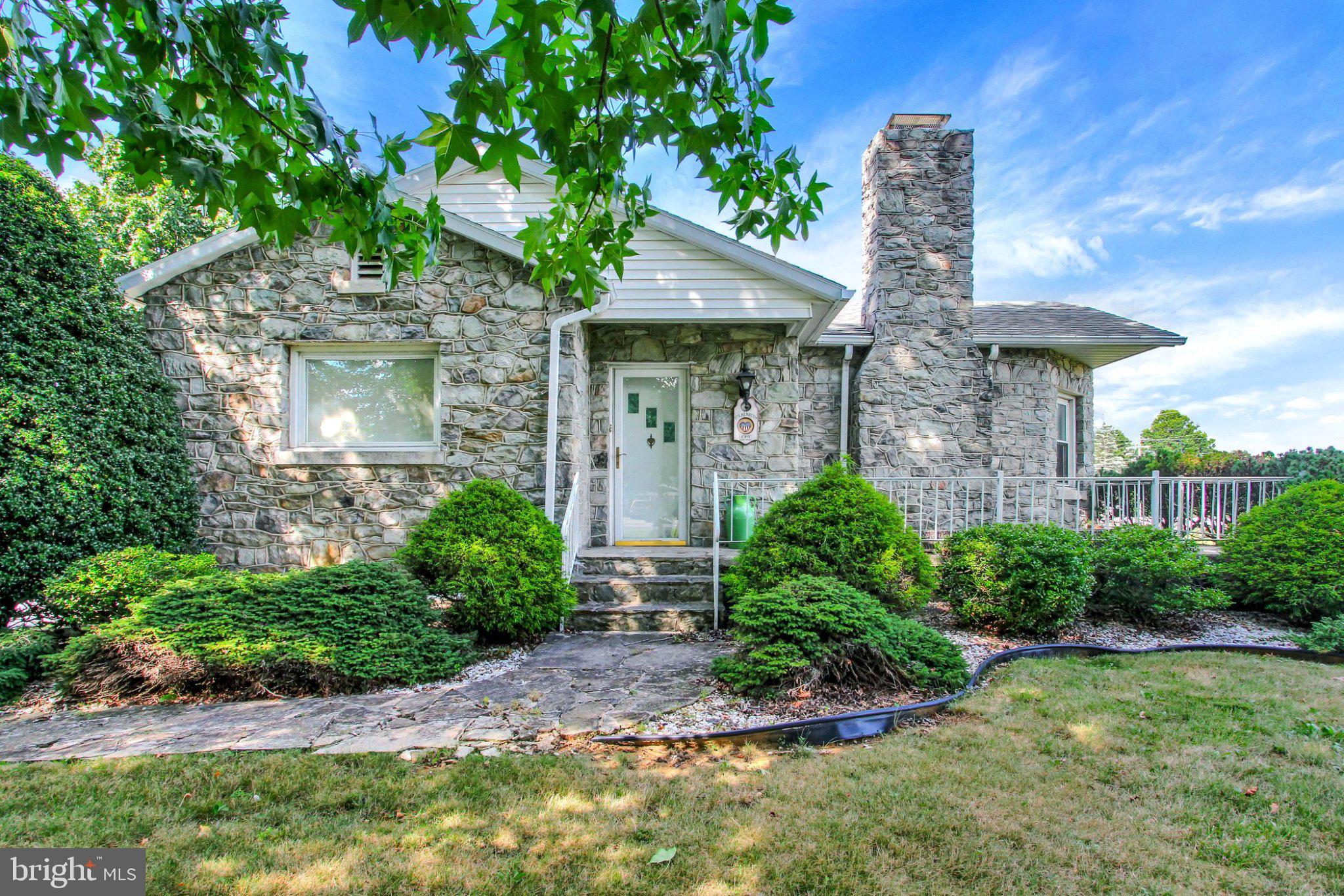 15055 BUCHANAN TRL E
