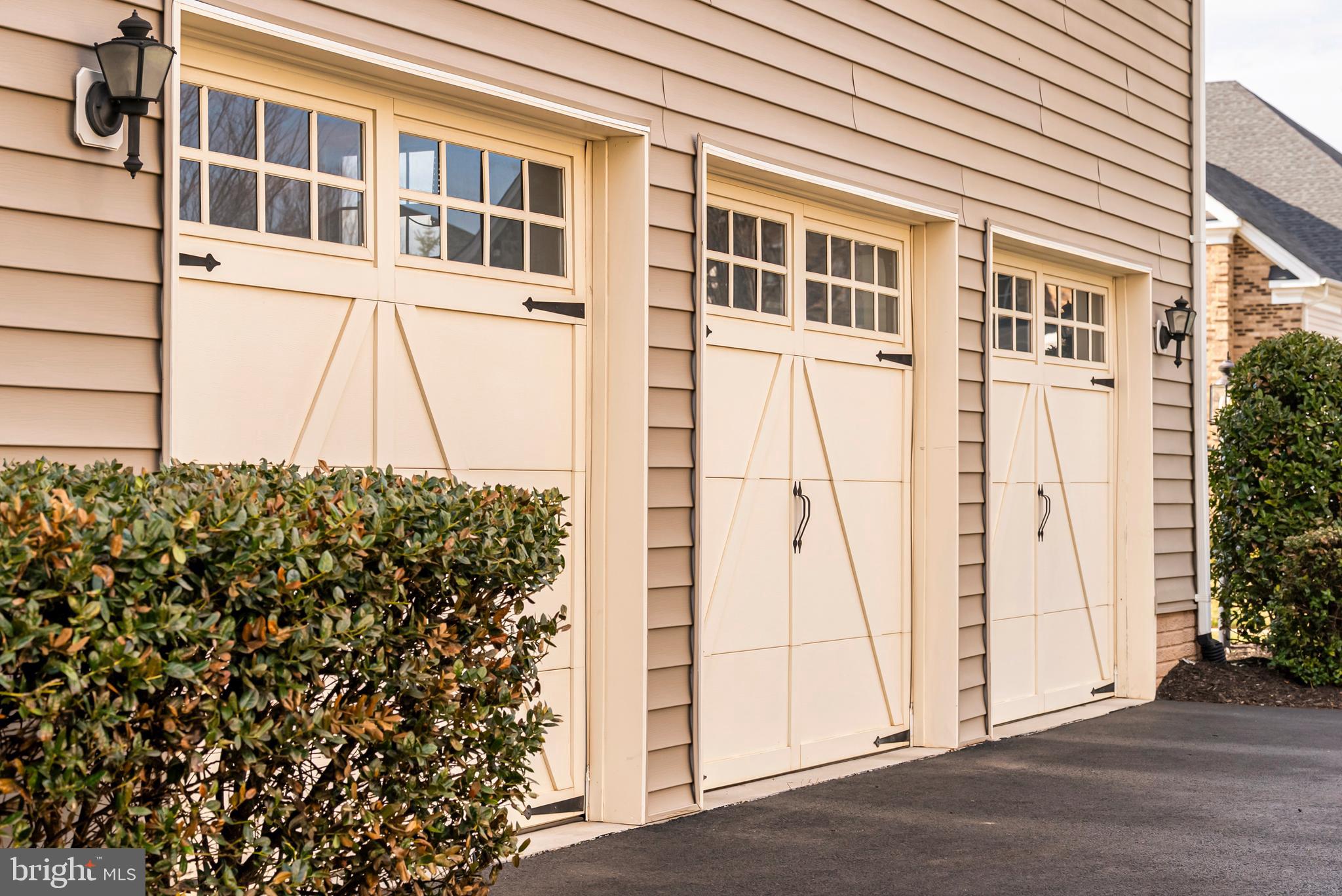 LENAH MILL - THE EXECUTIVES - Residential