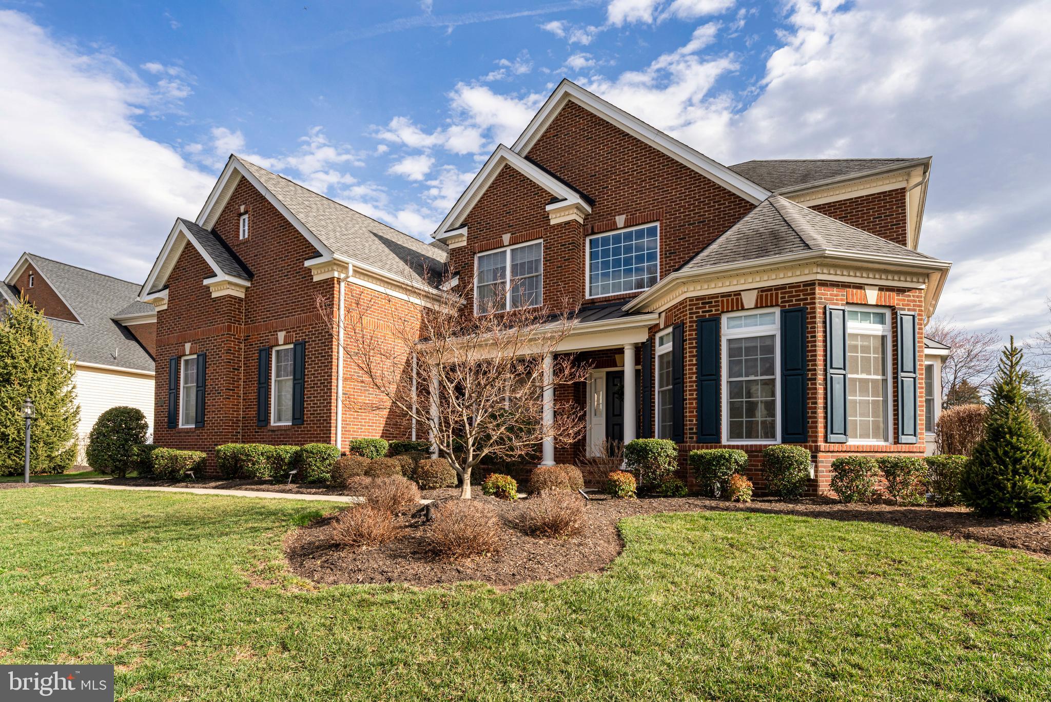 LENAH MILL - THE EXECUTIVES - Residential