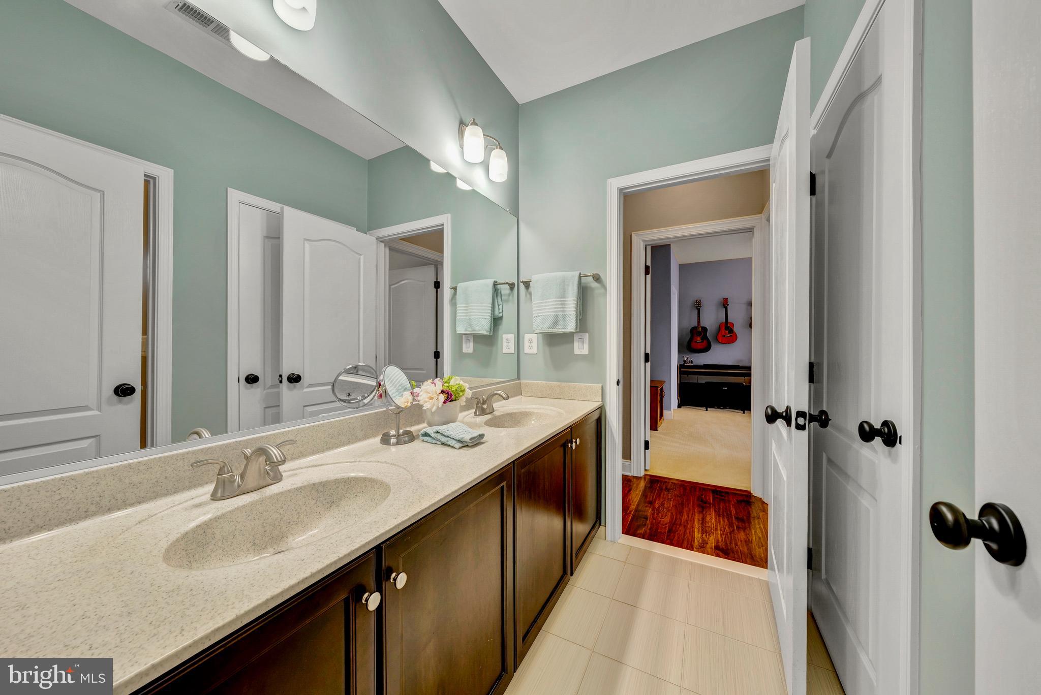 LENAH MILL - THE EXECUTIVES - Residential