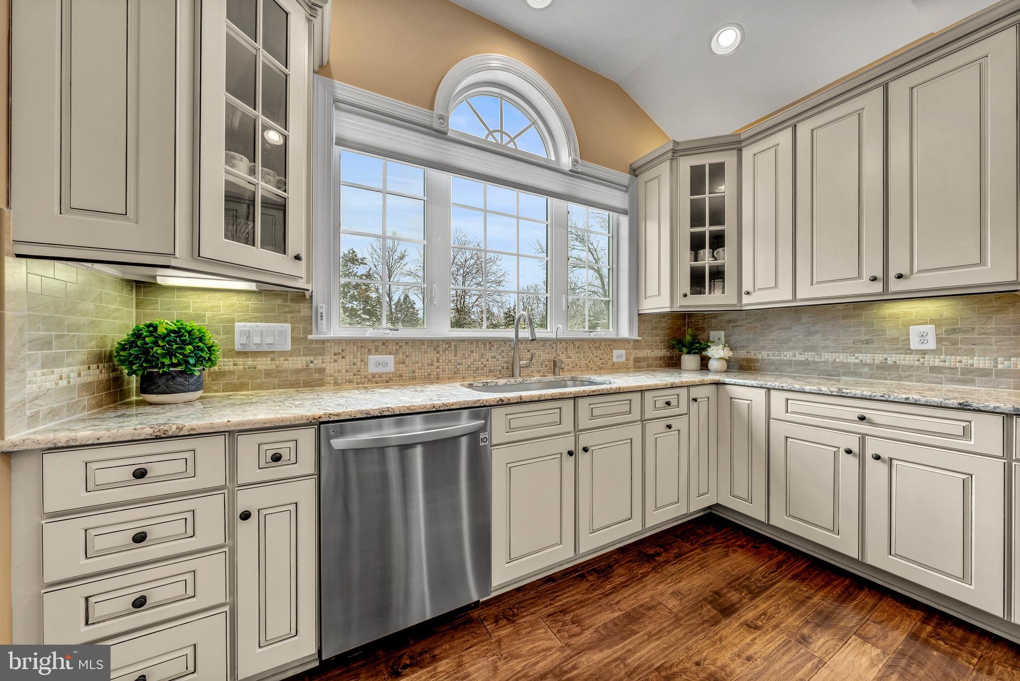 LENAH MILL - THE EXECUTIVES - Residential