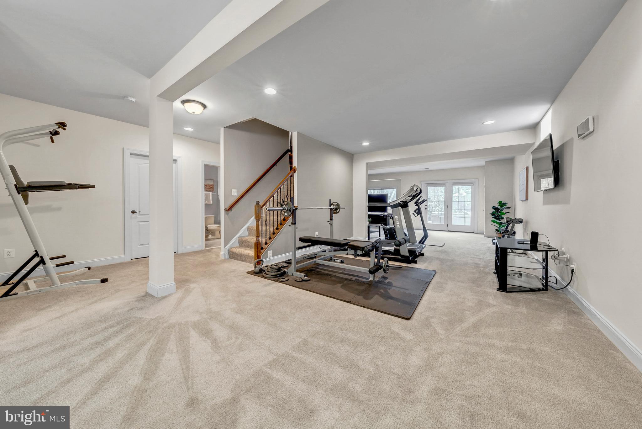 LENAH MILL - THE EXECUTIVES - Residential