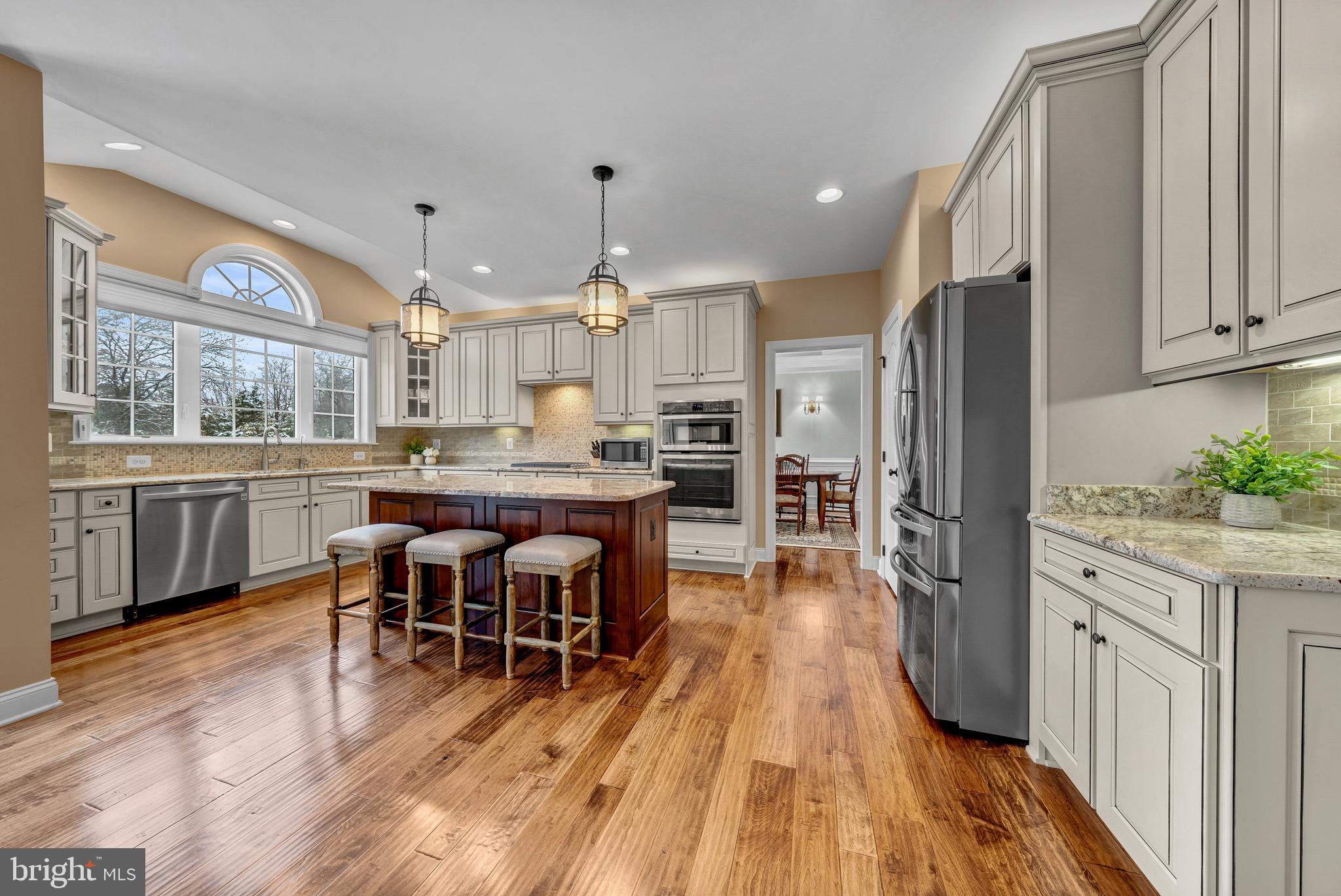 LENAH MILL - THE EXECUTIVES - Residential