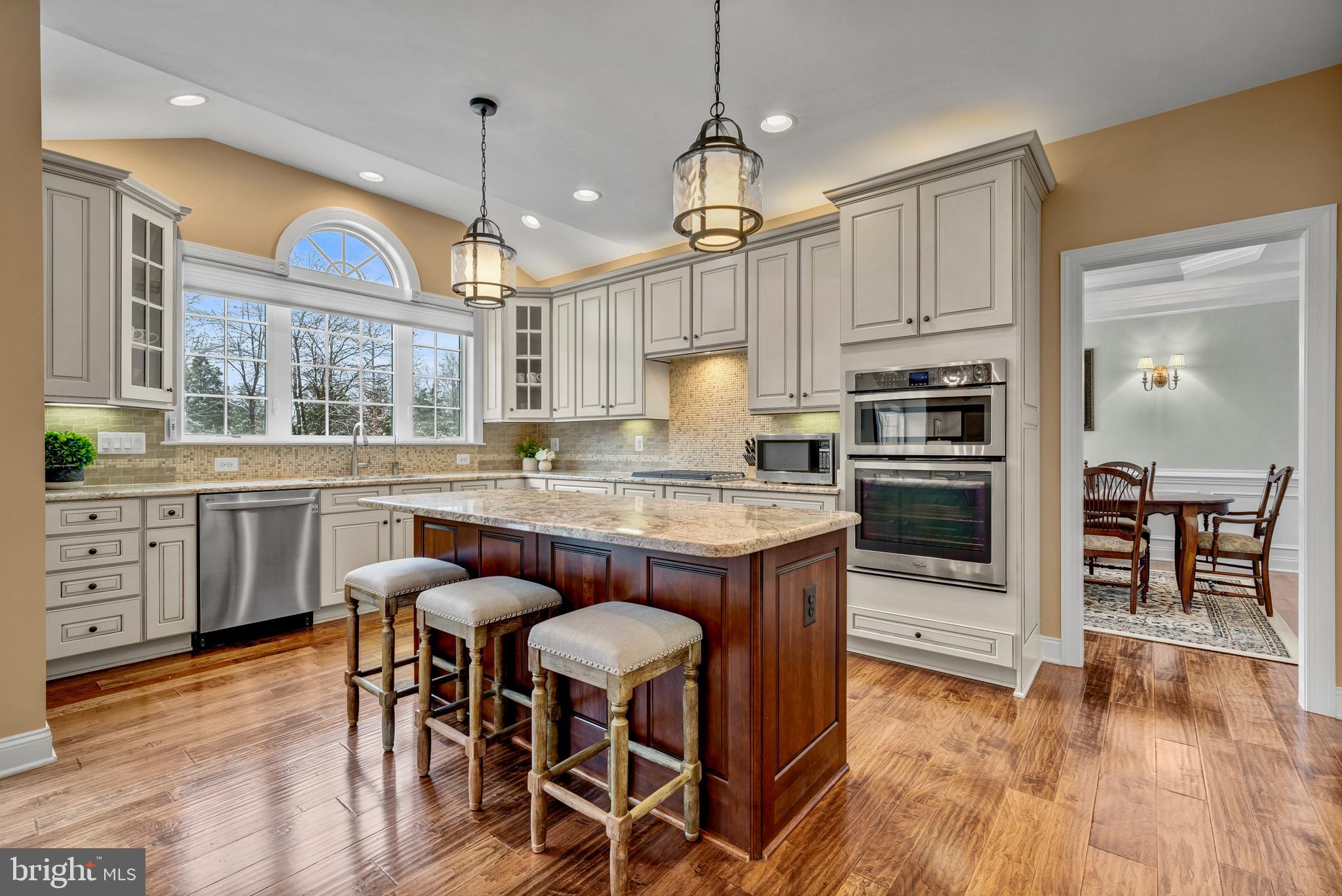 LENAH MILL - THE EXECUTIVES - Residential