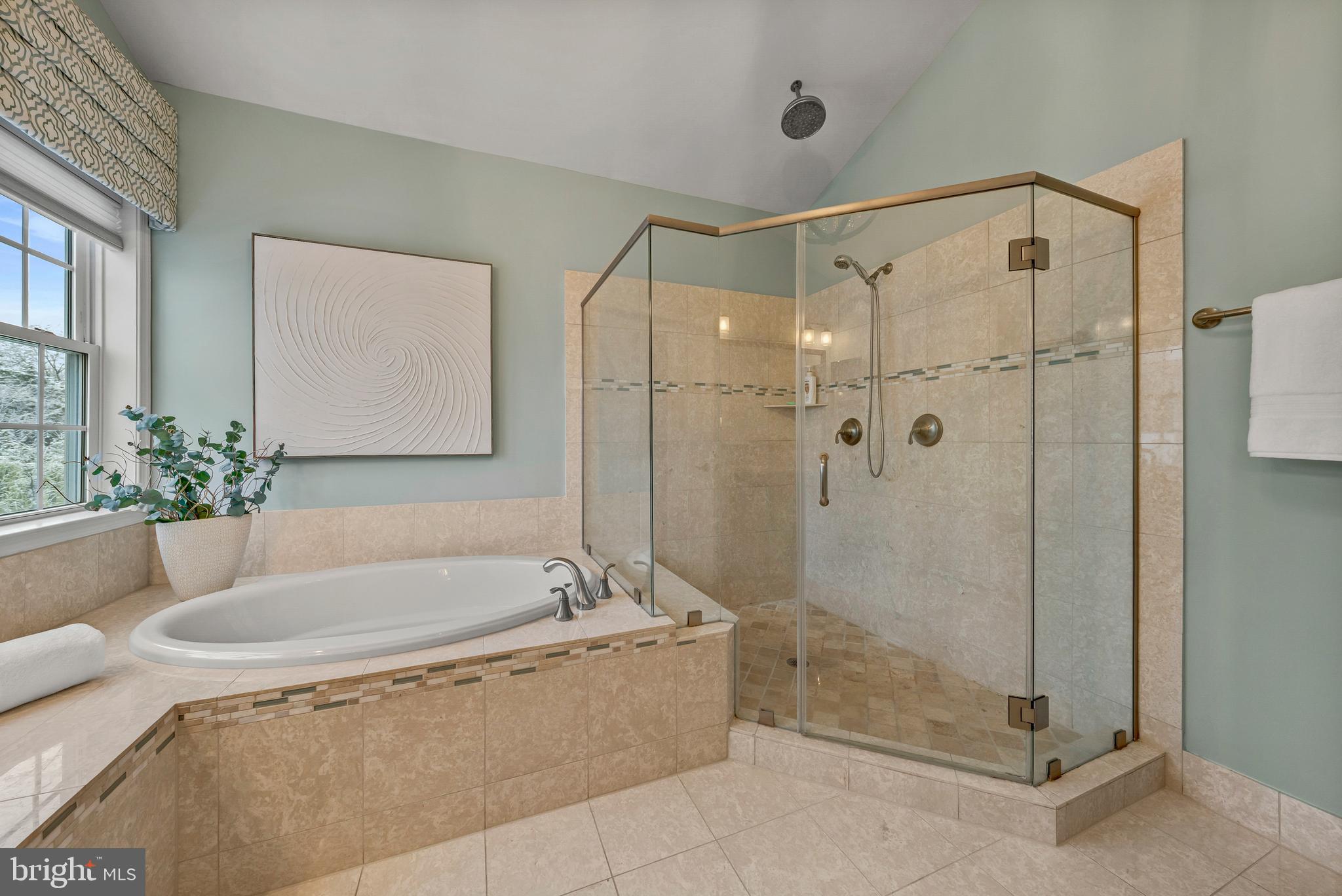 LENAH MILL - THE EXECUTIVES - Residential