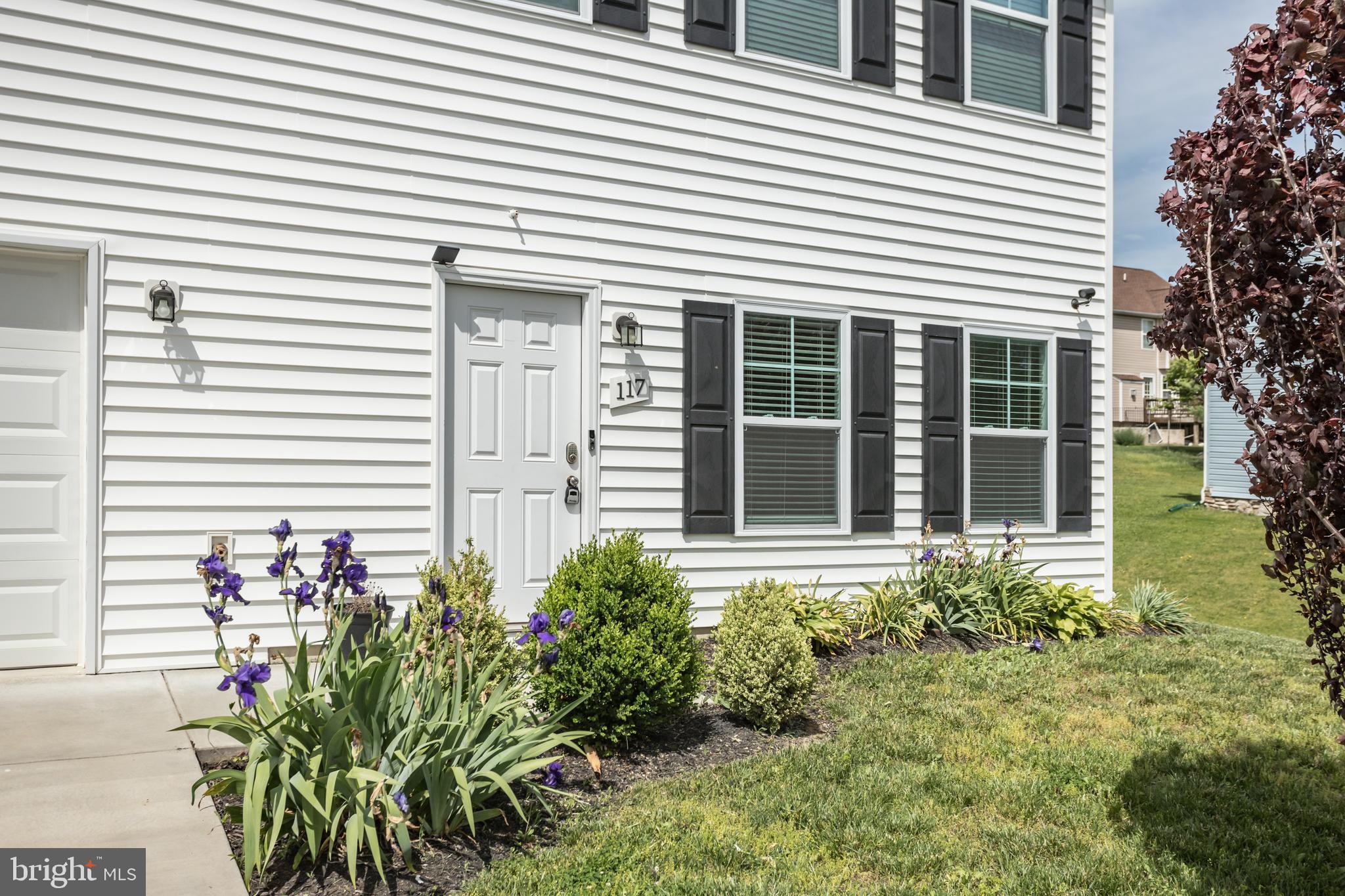 CRESTFIELD - Residential