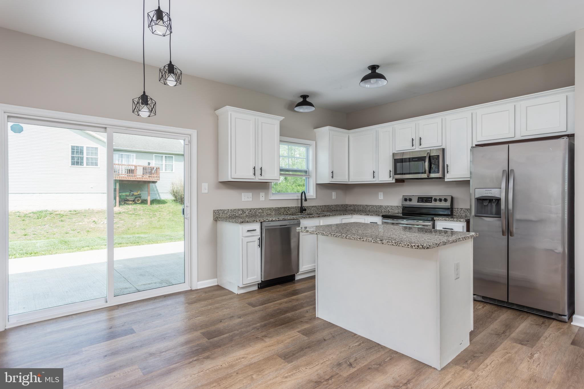 CRESTFIELD - Residential