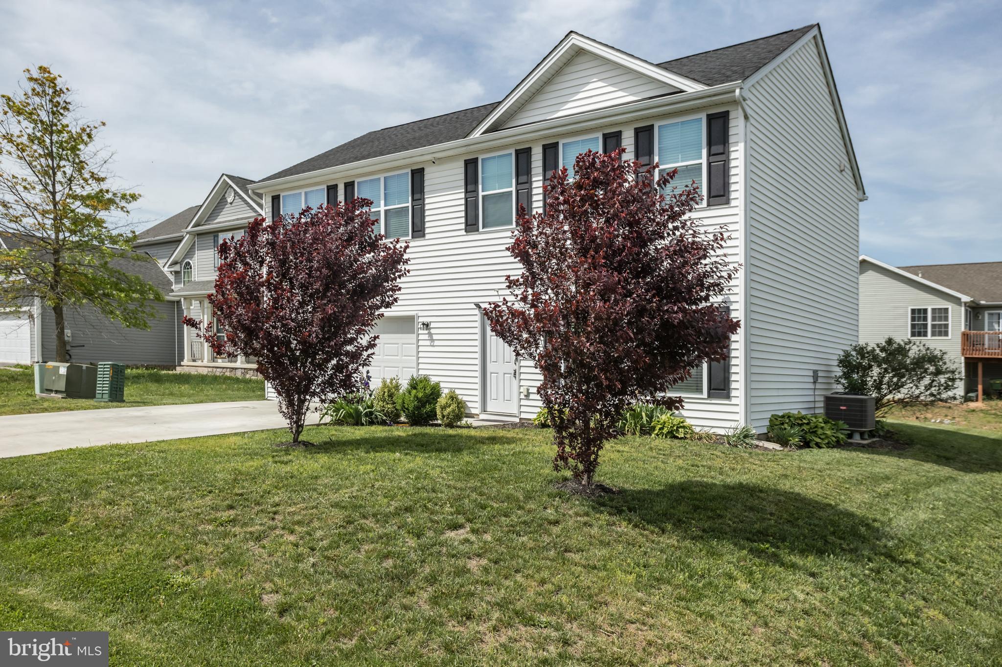 CRESTFIELD - Residential