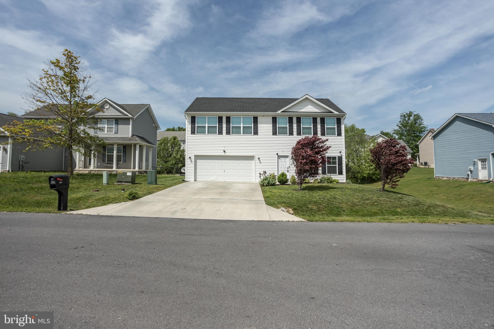 CRESTFIELD - Residential