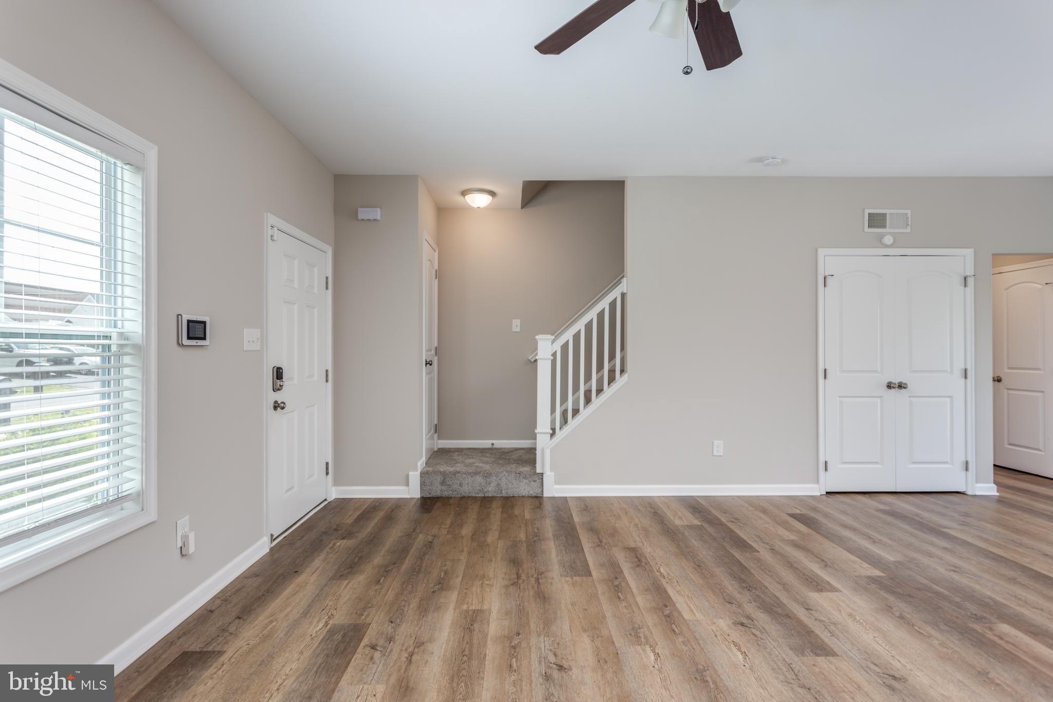 CRESTFIELD - Residential