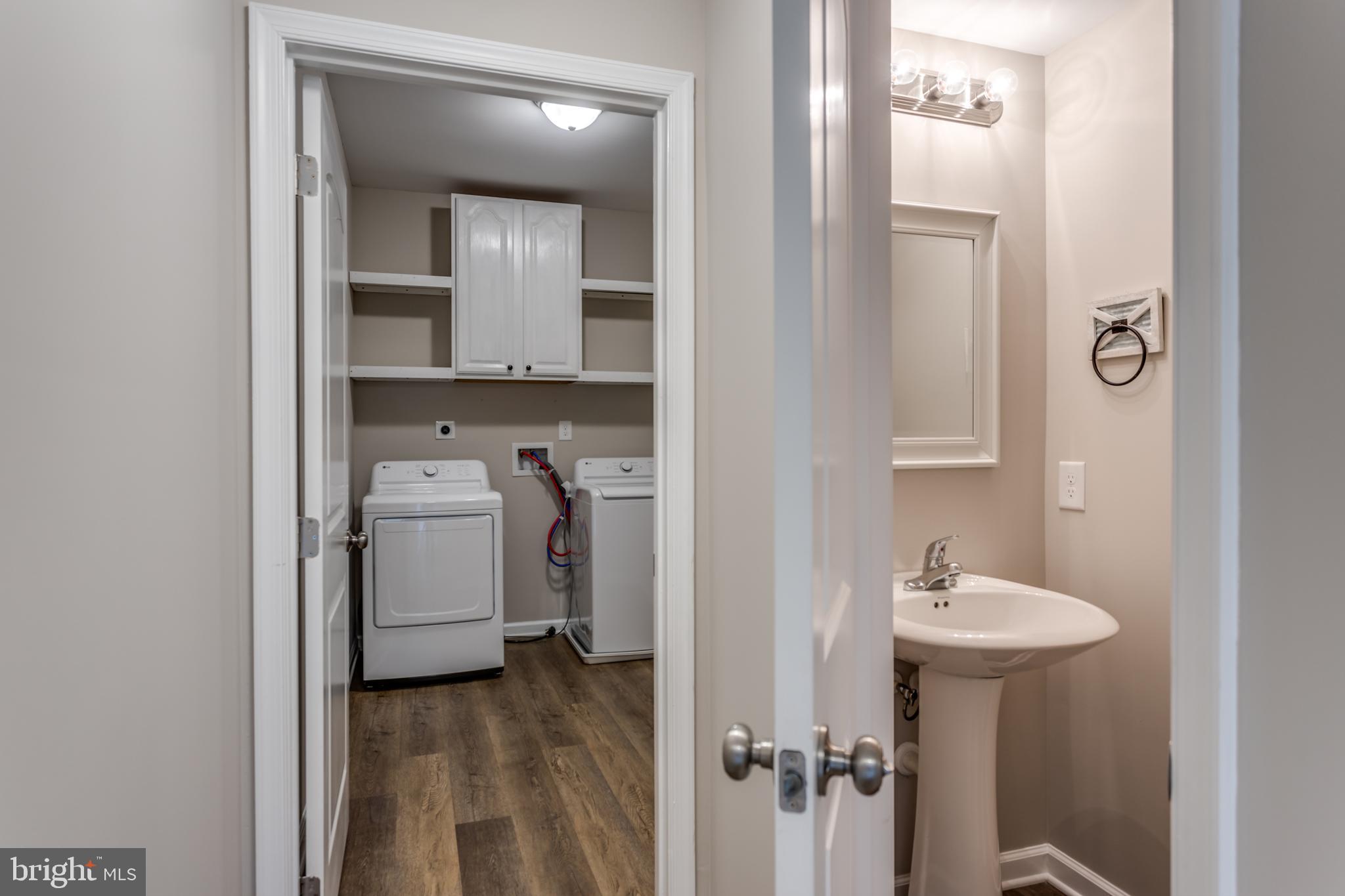 CRESTFIELD - Residential