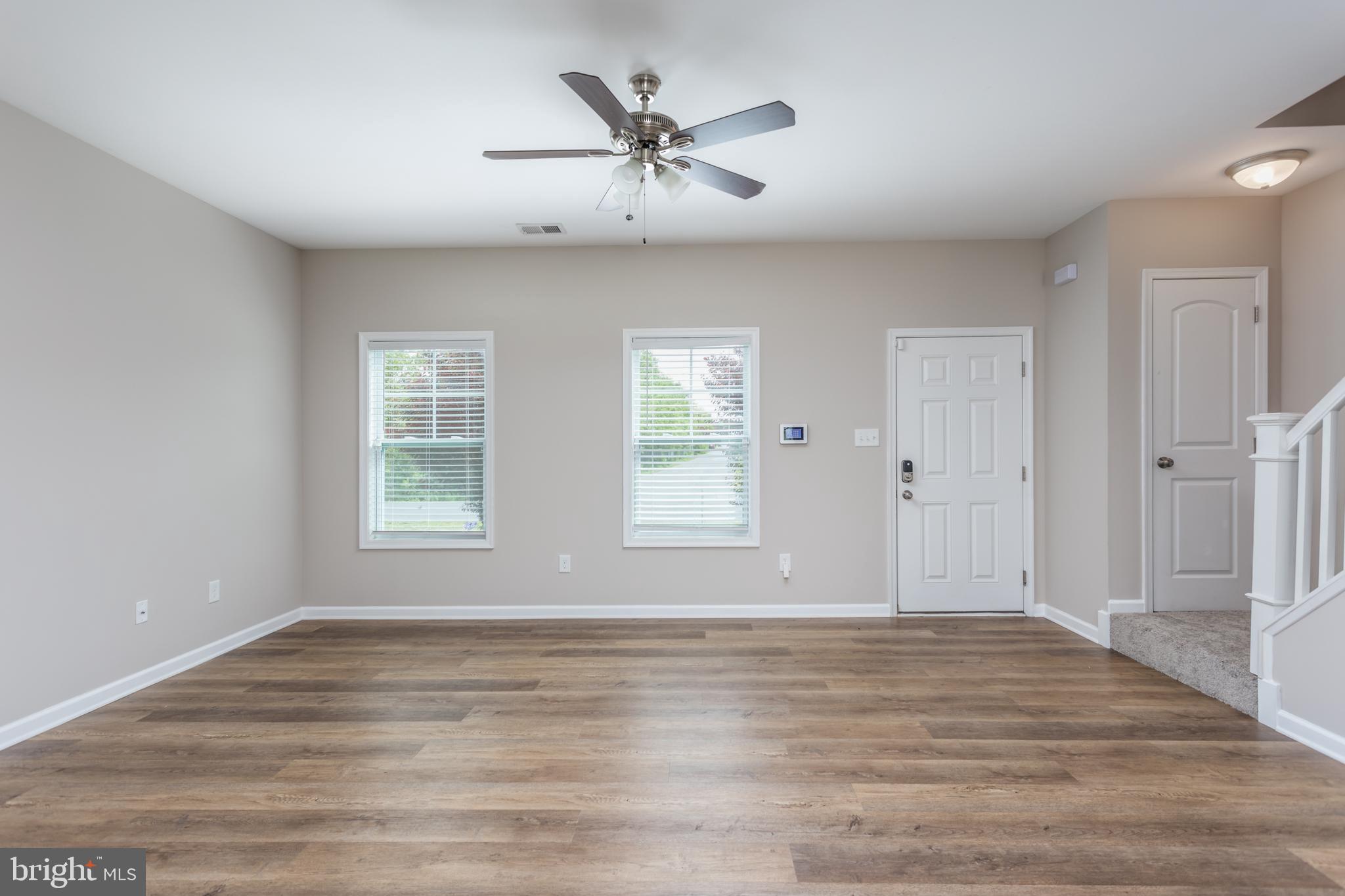 CRESTFIELD - Residential