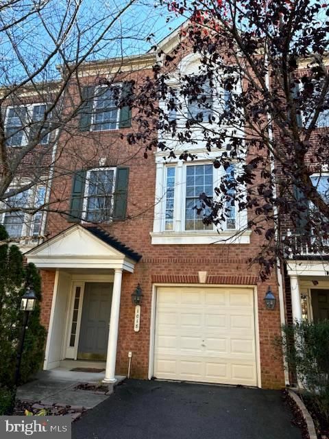 1018 HOTCHKISS PLACE FREDERICKSBURG VA 22401