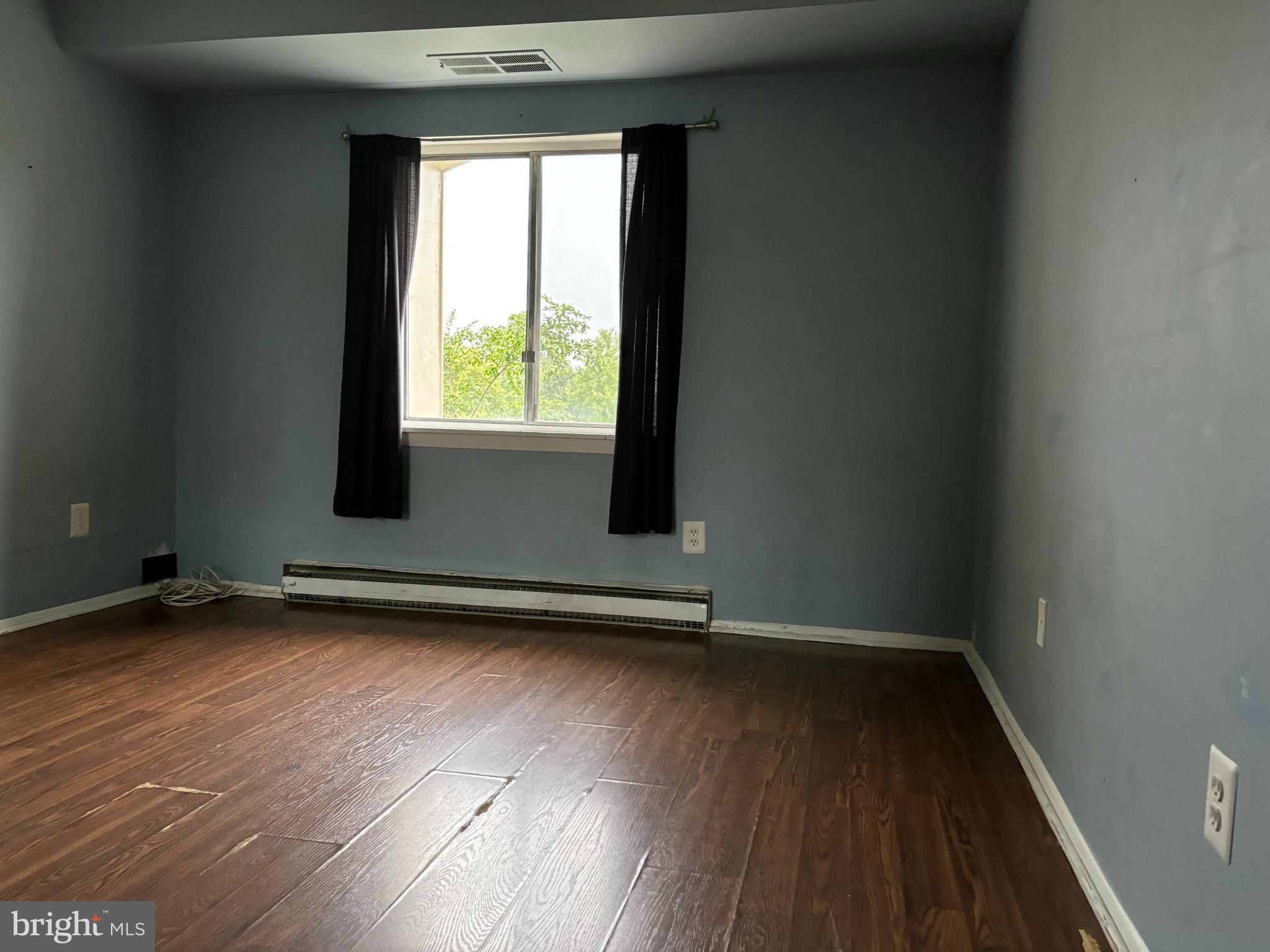 PEMBROOKE - Residential