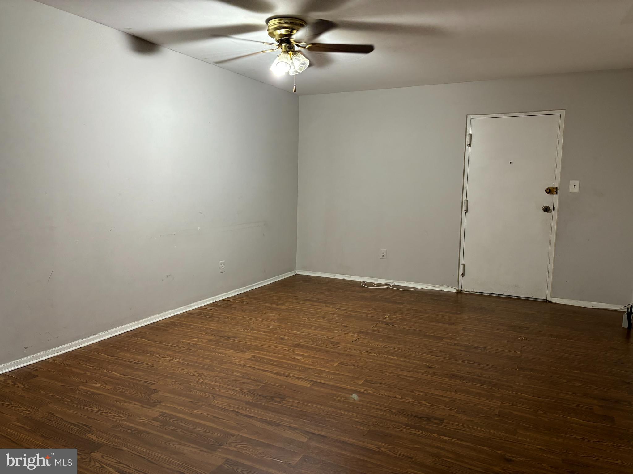 PEMBROOKE - Residential