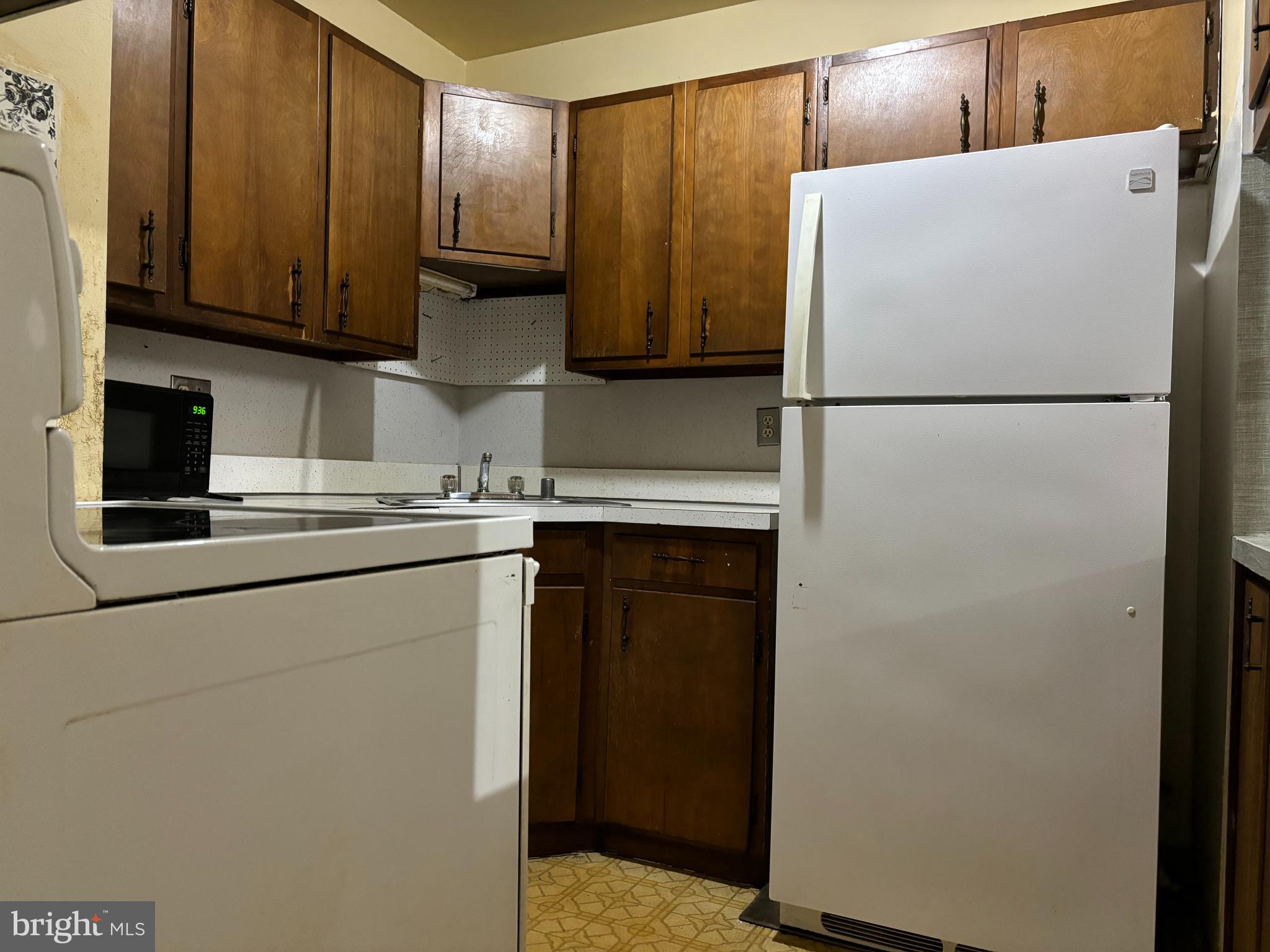 PEMBROOKE - Residential