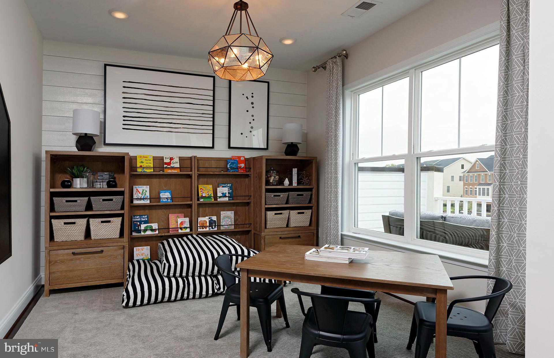 POTOMAC SHORES - Residential