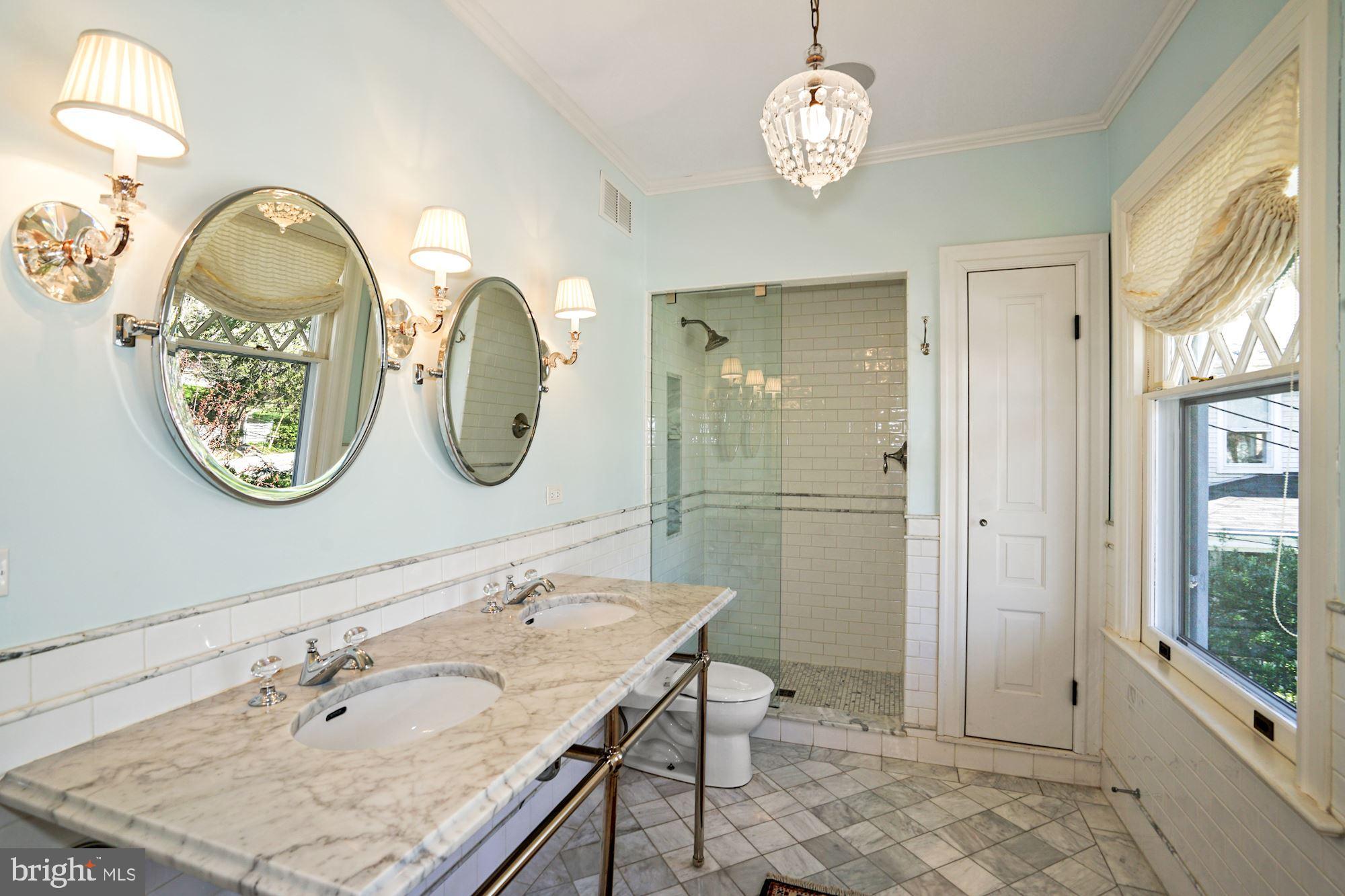 CLEVELAND PARK - Residential
