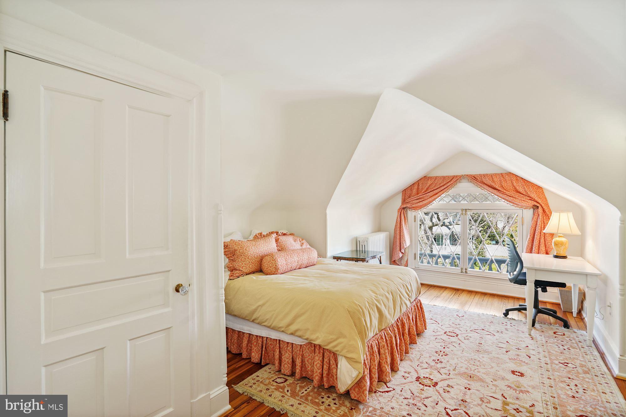 CLEVELAND PARK - Residential
