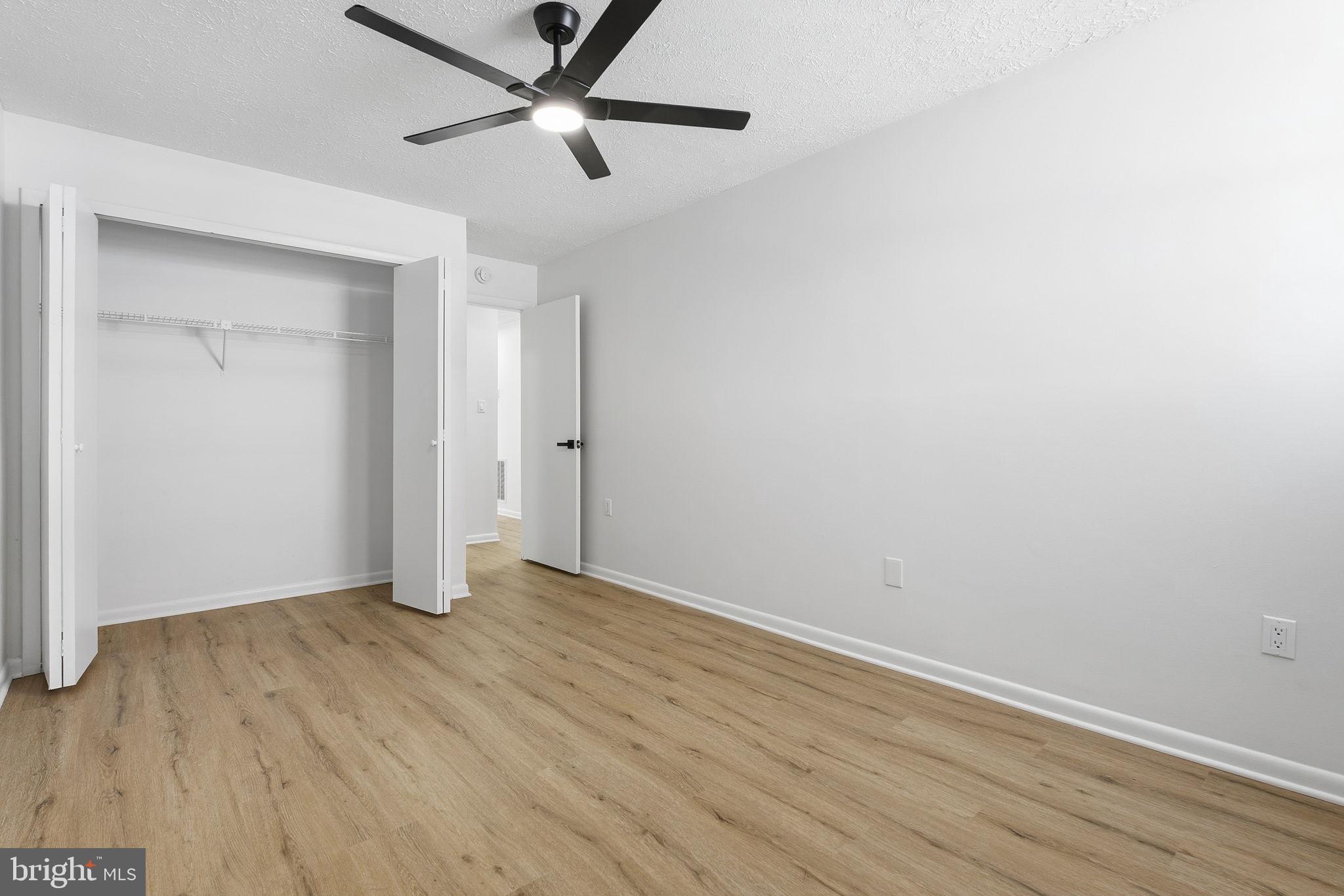 THE FALLS GARDEN - Residential