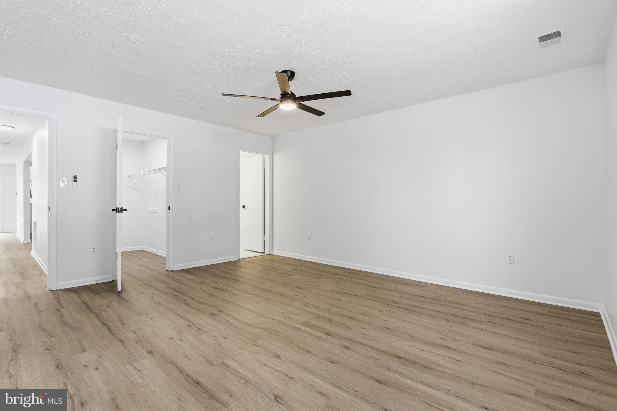 THE FALLS GARDEN - Residential