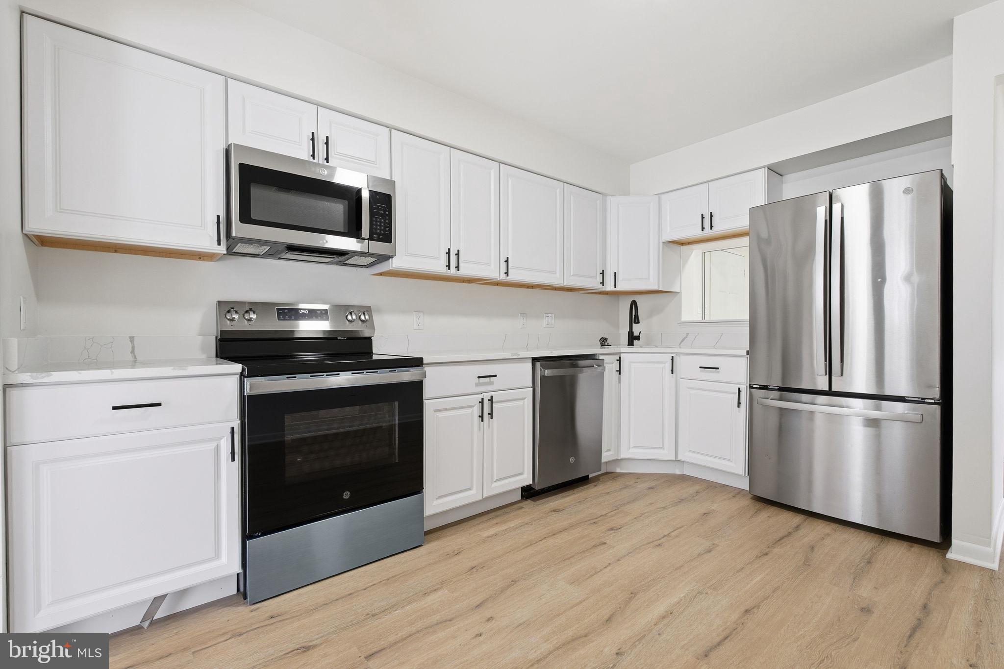 THE FALLS GARDEN - Residential